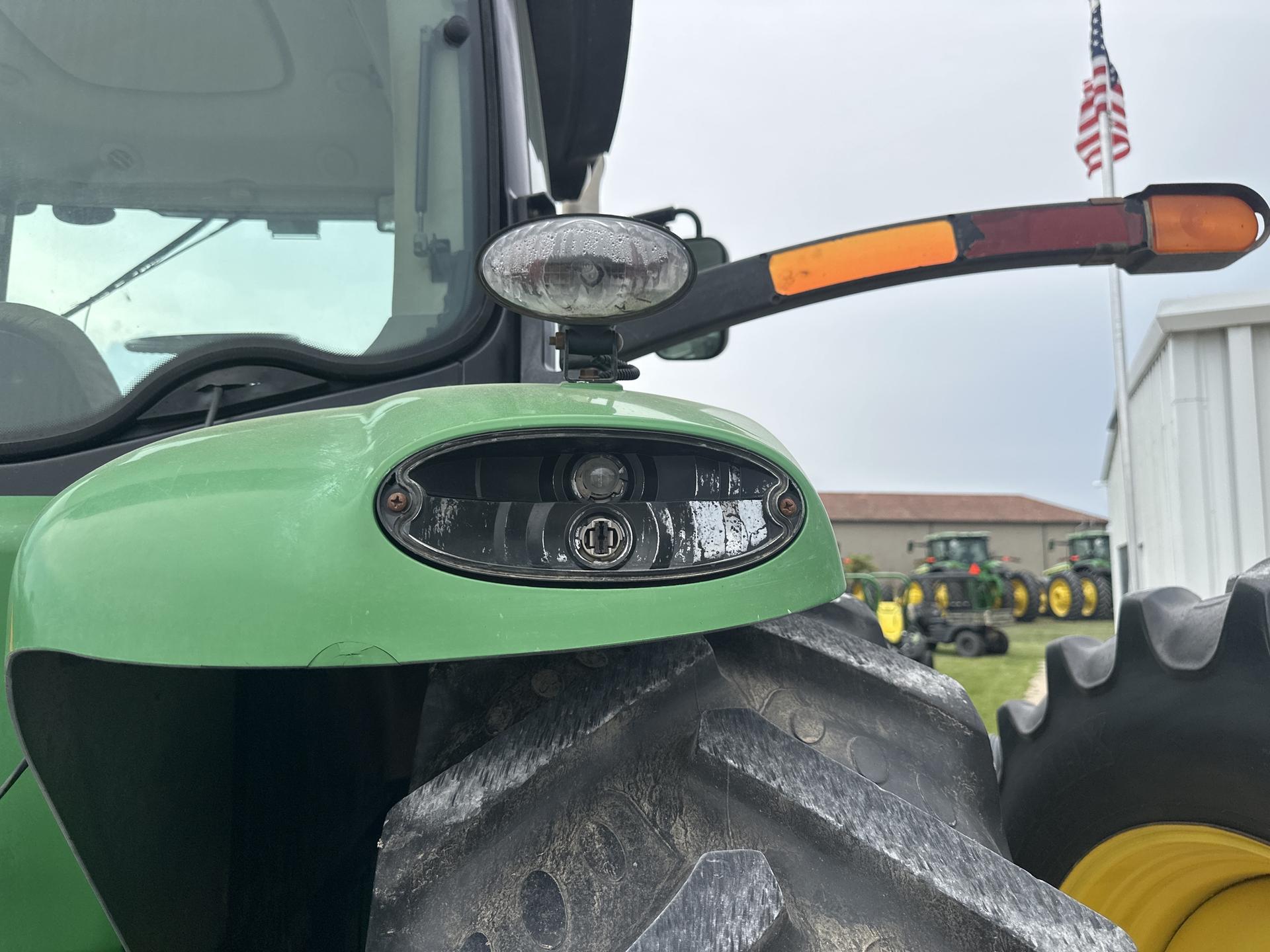 2010 John Deere 8320R Image