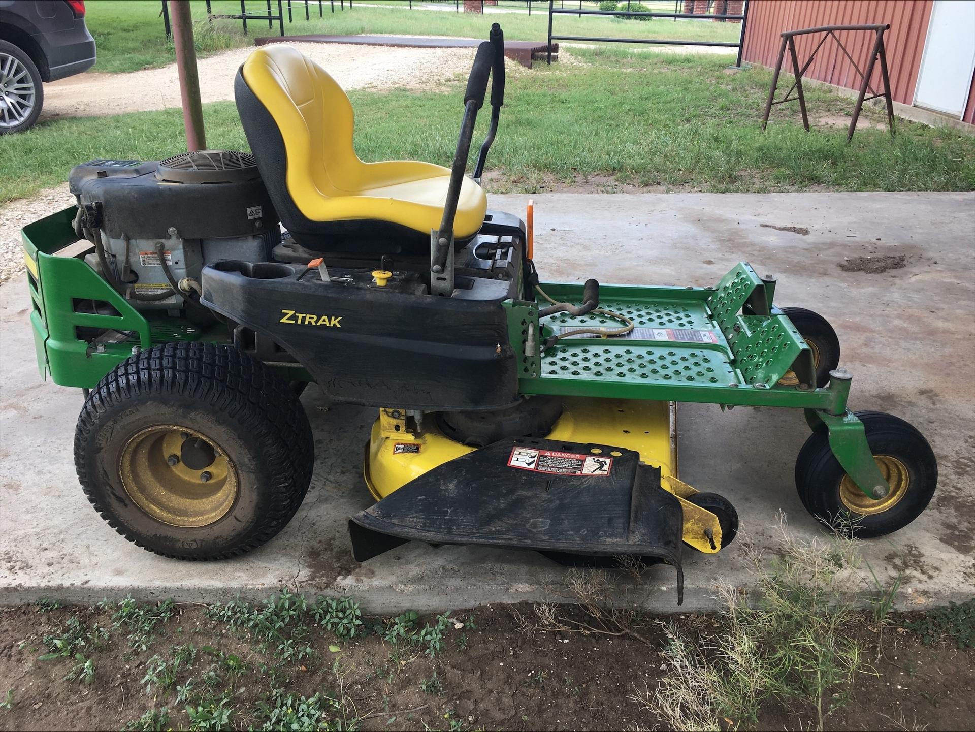 2020 John Deere Z335E Image