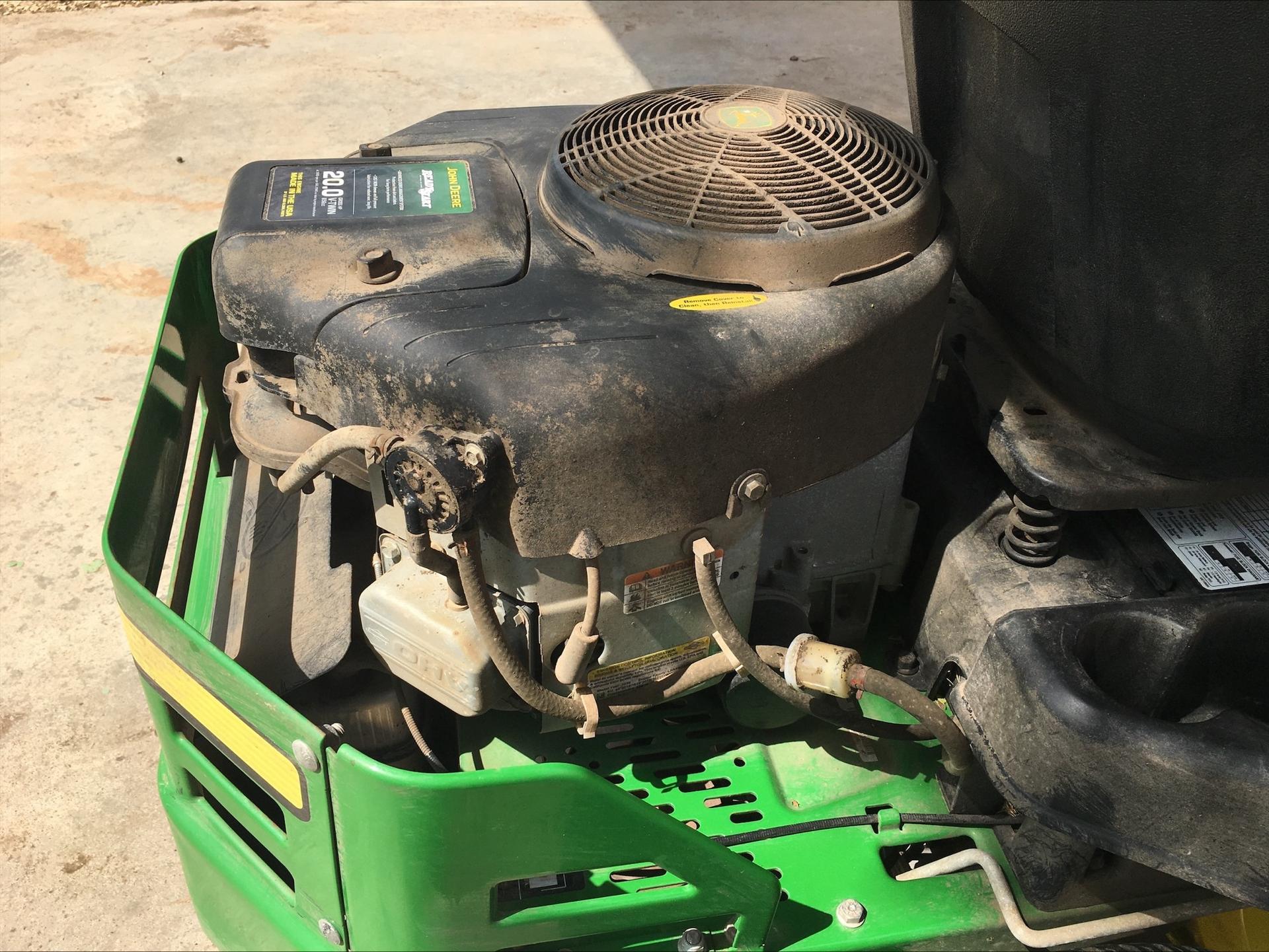 2020 John Deere Z335E Image