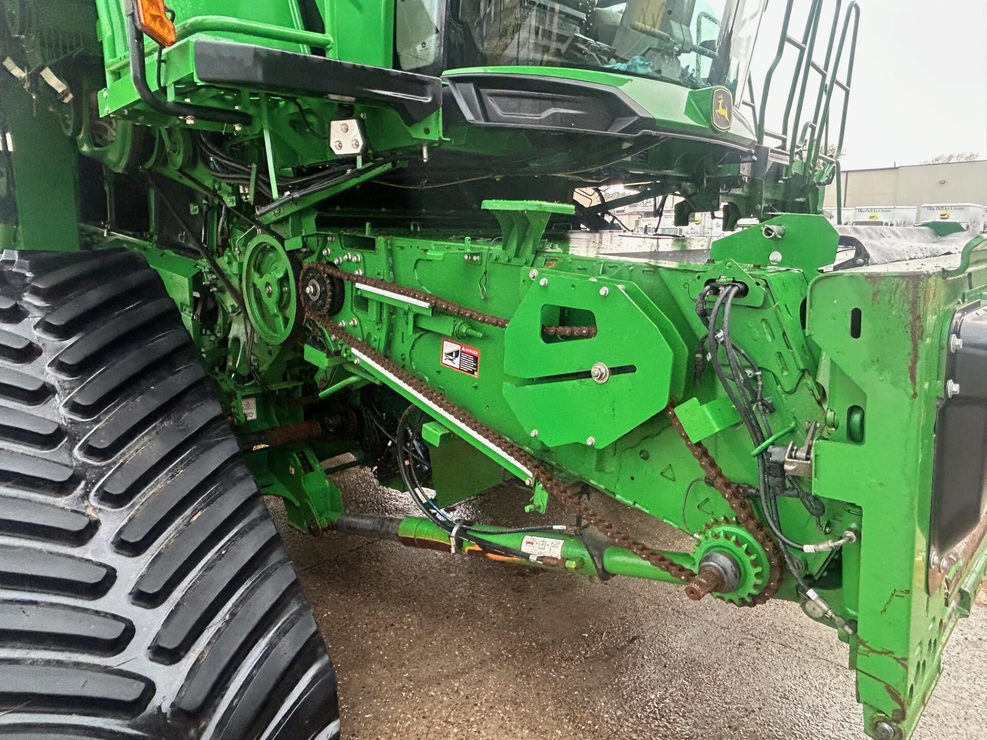 2022 John Deere X9 1100 Image