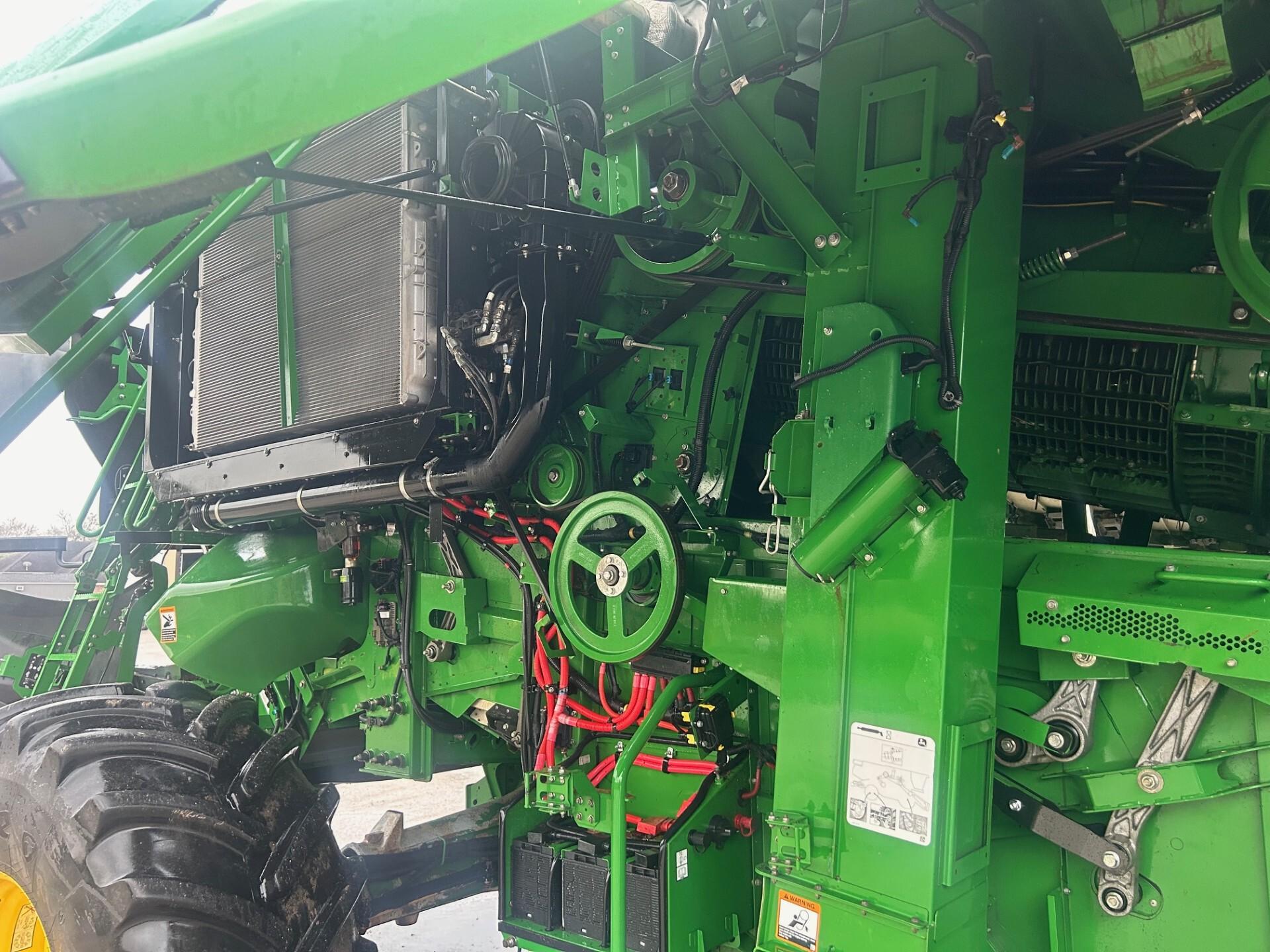 2022 John Deere X9 1100 Image