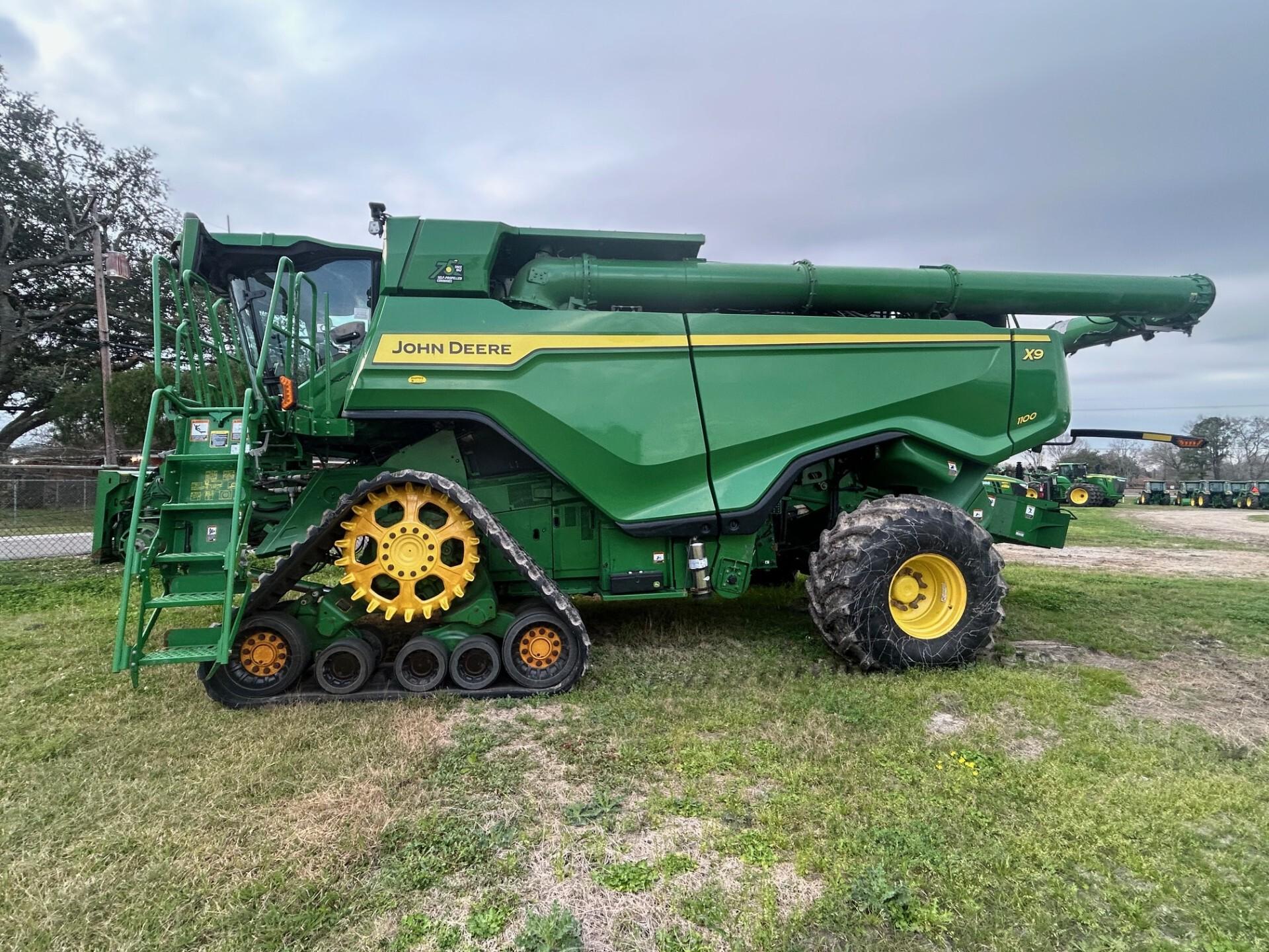 2022 John Deere X9 1100 Image