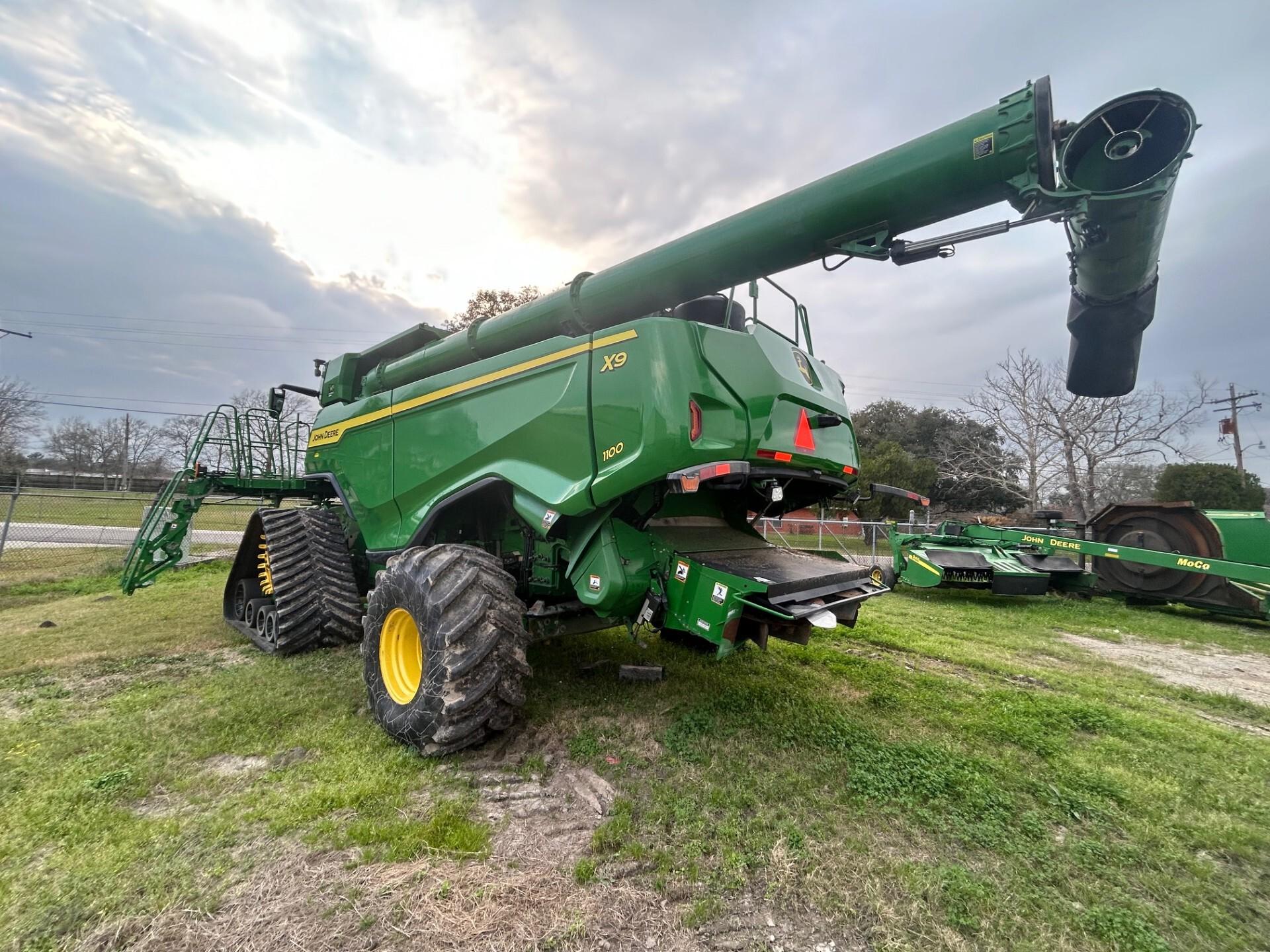 2022 John Deere X9 1100 Image