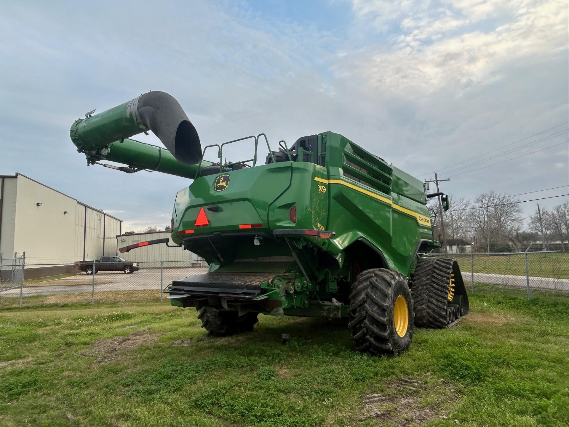 2022 John Deere X9 1100 Image