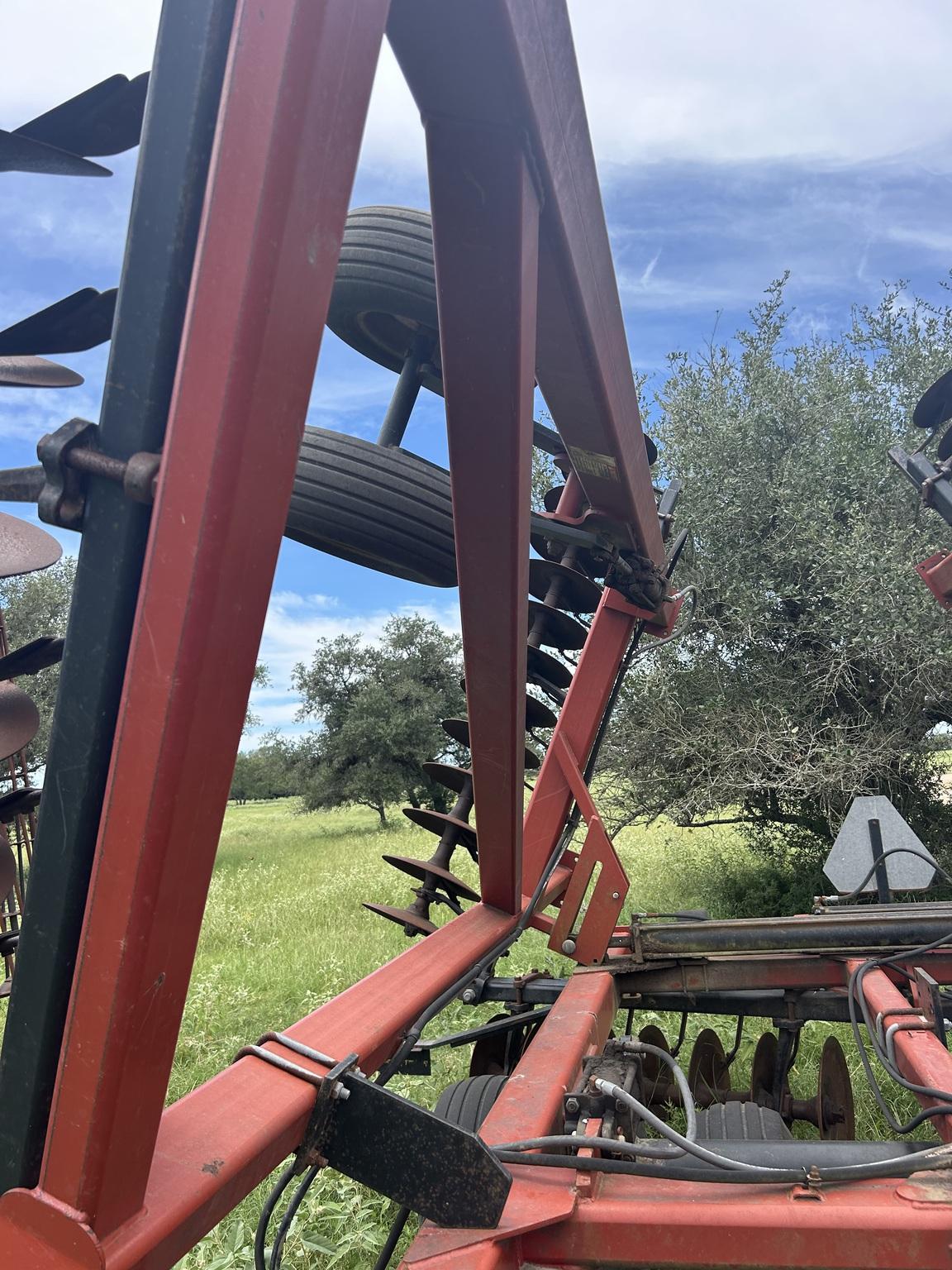 Case IH 340-28 Image