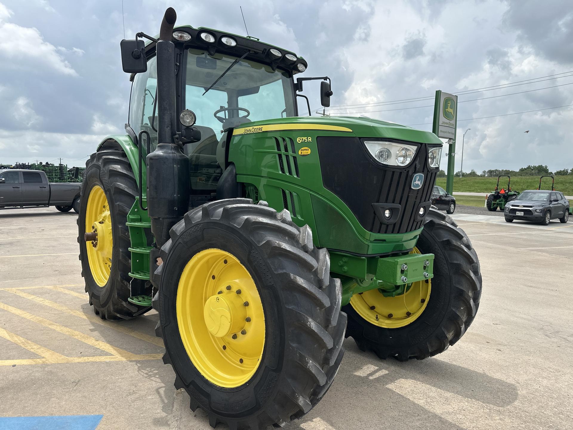 2019 John Deere 6175R Image