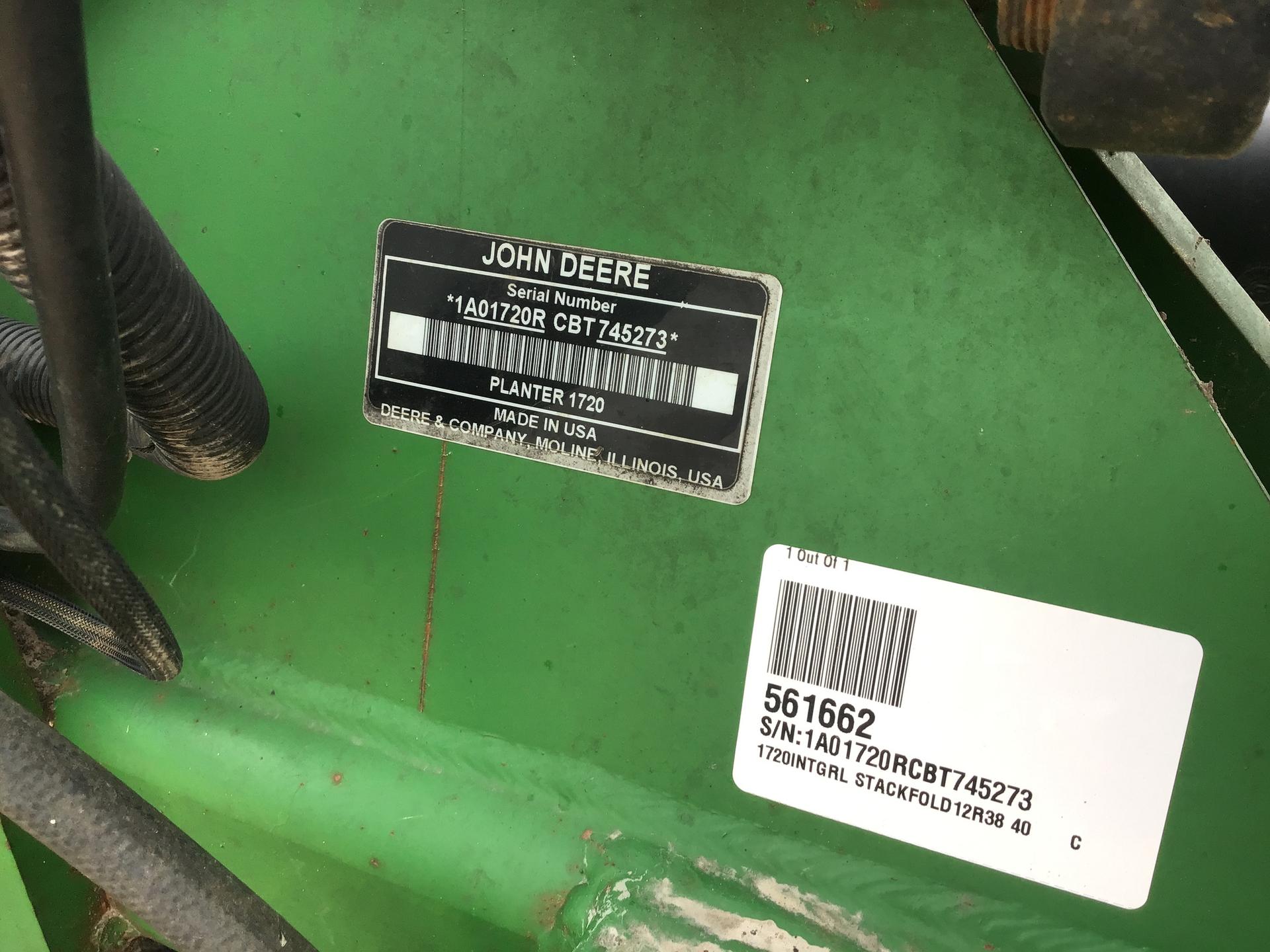 2011 John Deere 1720 Image
