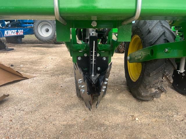 2024 John Deere 1725 Image