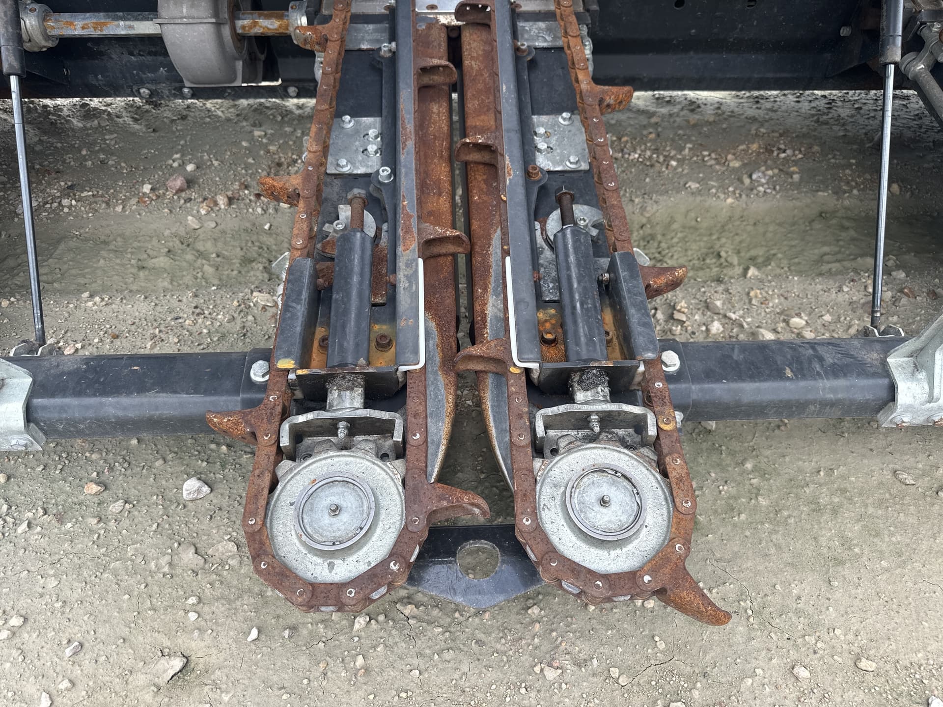 2023 Drago 8-40 Image