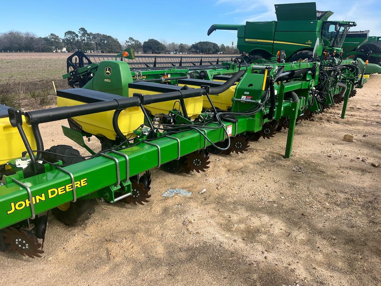 2024 John Deere 1725 Image