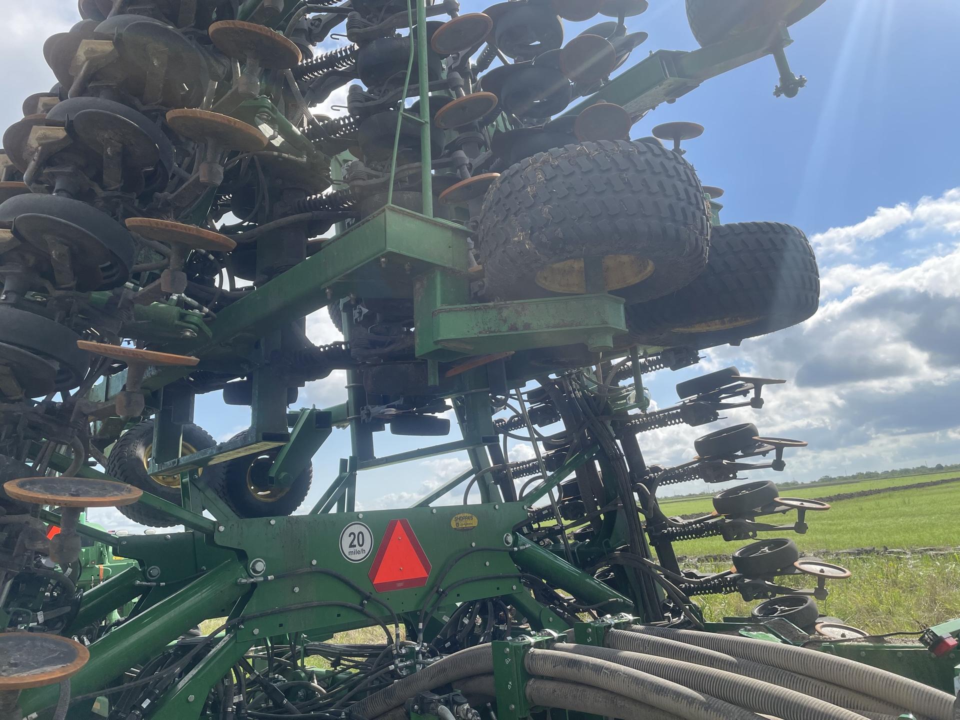 2022 John Deere N560 Image