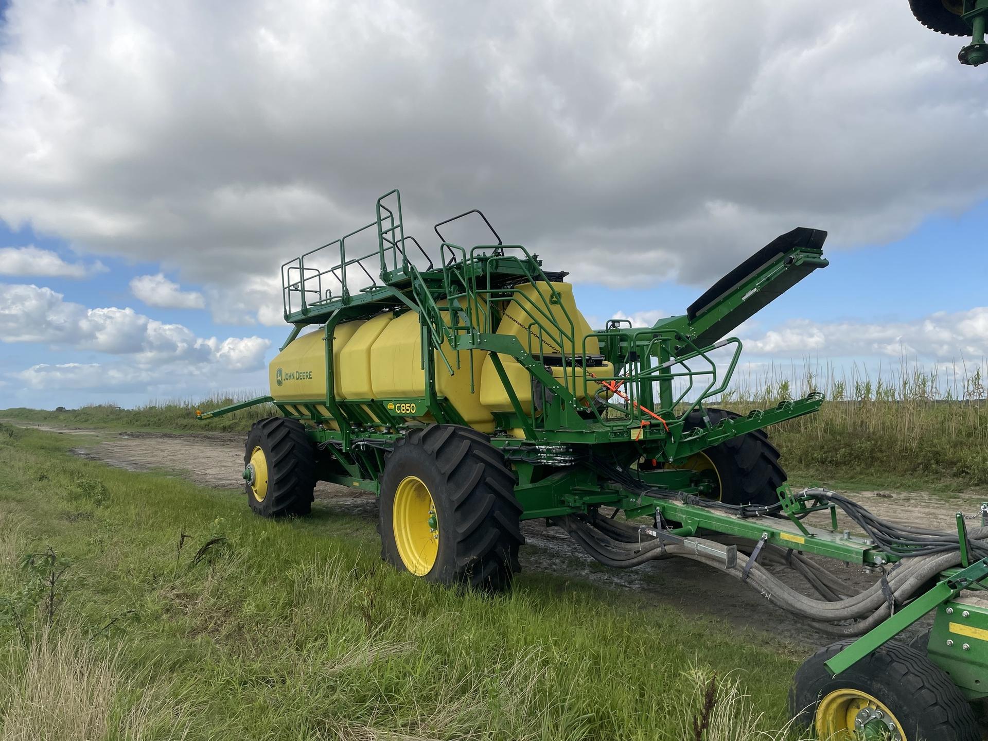 2022 John Deere N560 Image