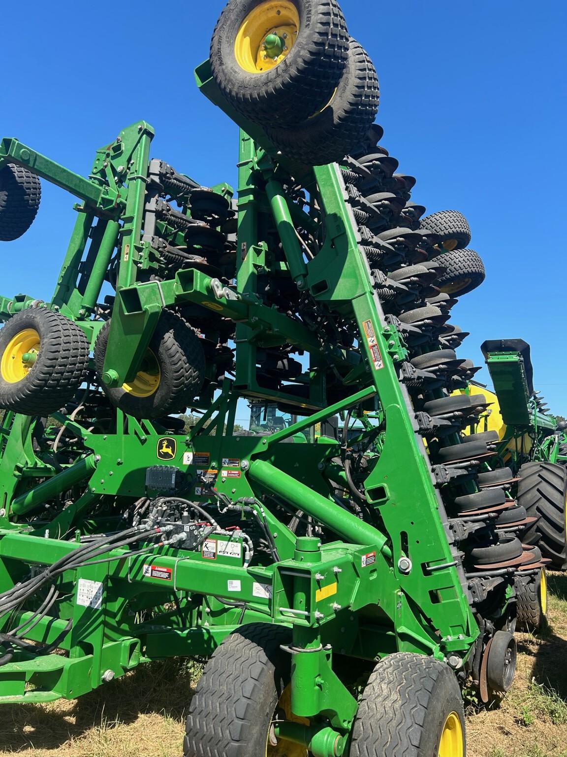 2022 John Deere N560 Image