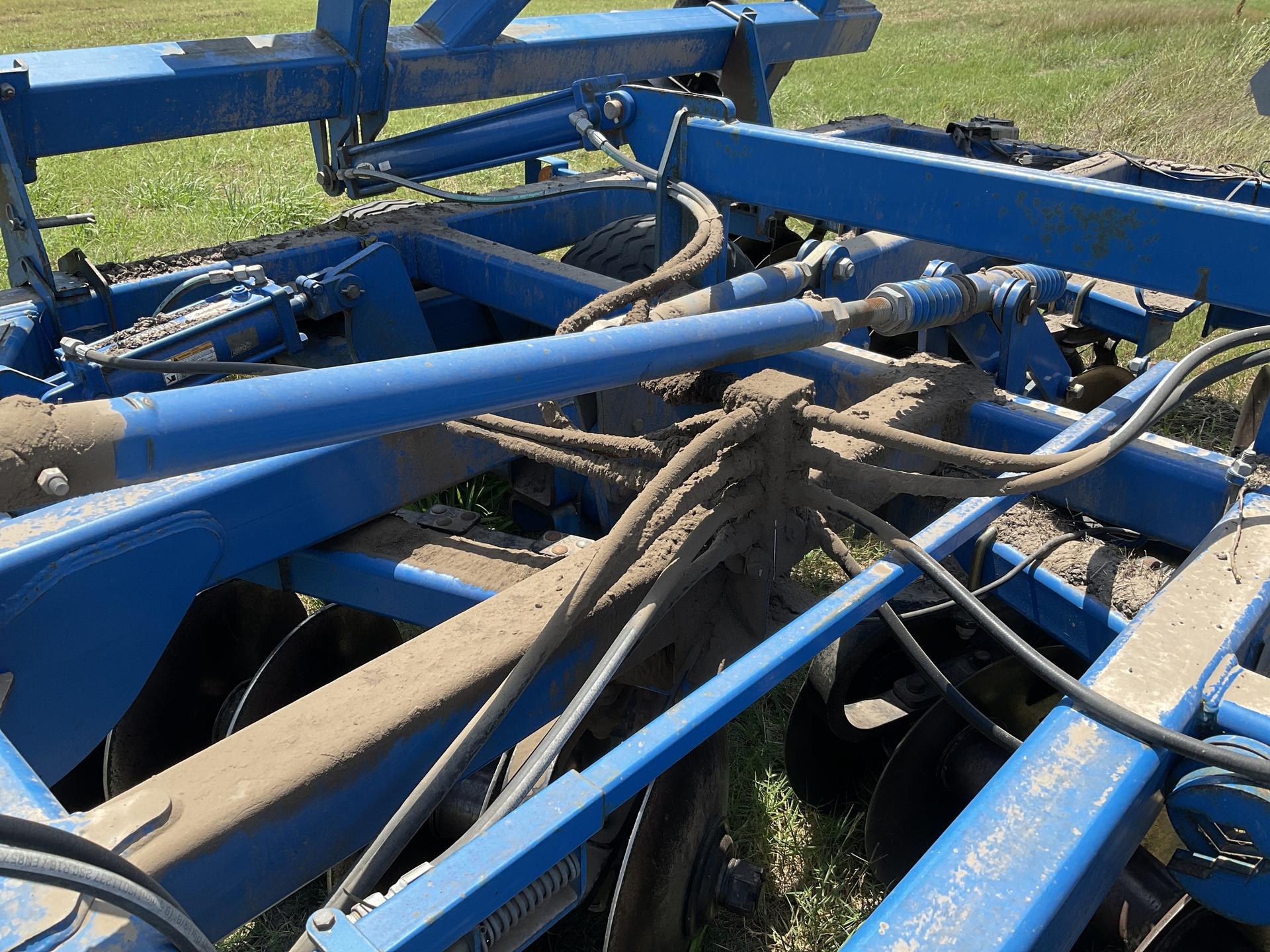 2014 Landoll 6230 Image