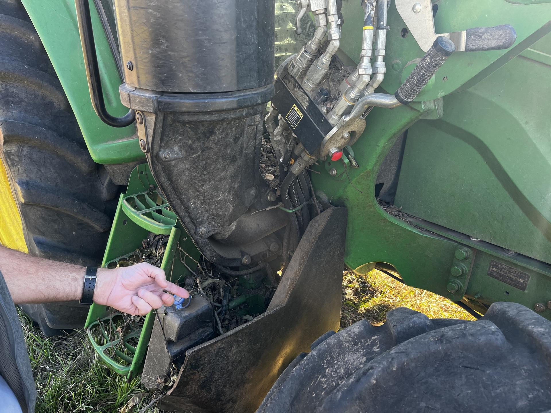 2020 John Deere 6120M Image