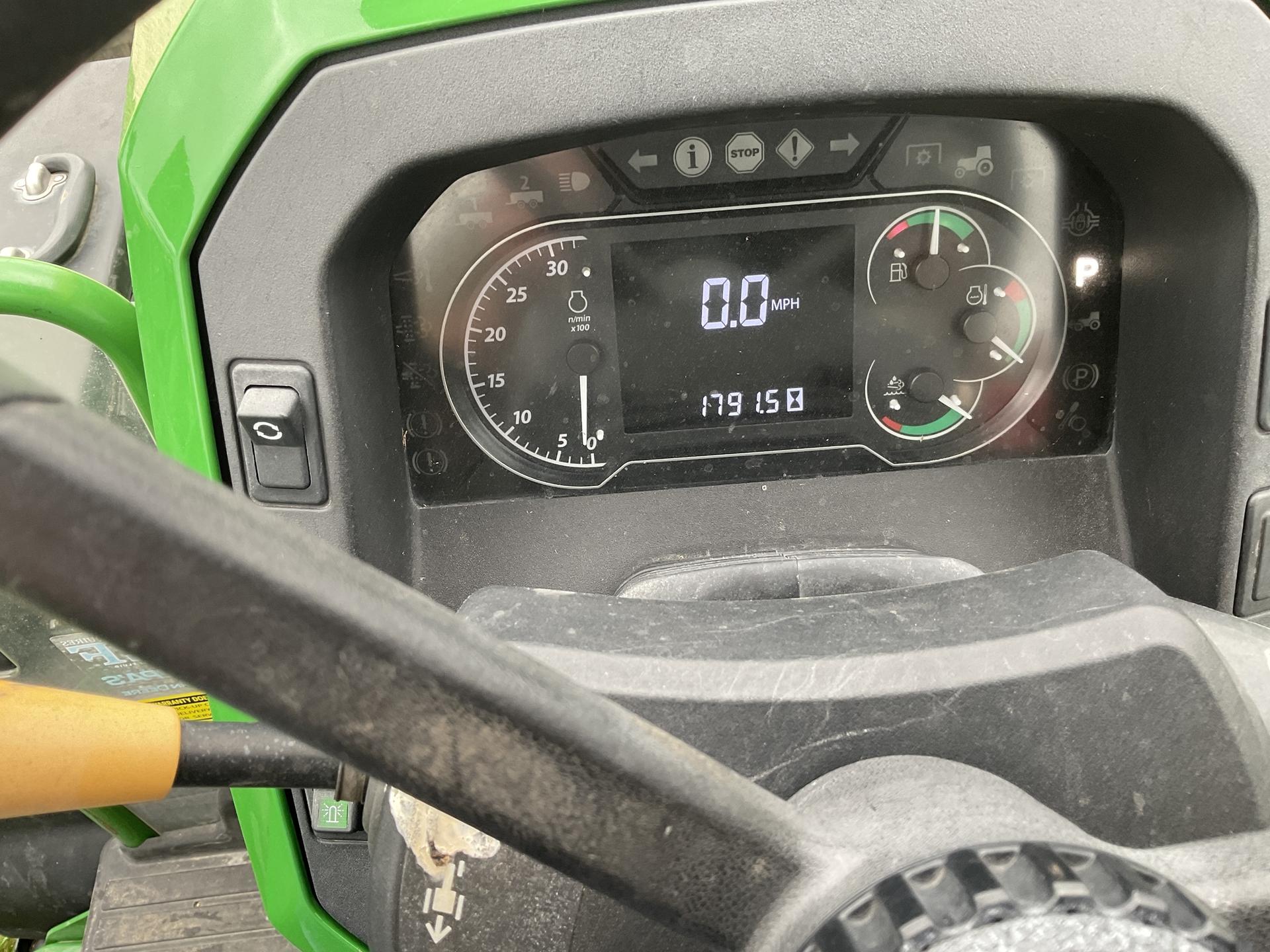 2021 John Deere 5115M Image