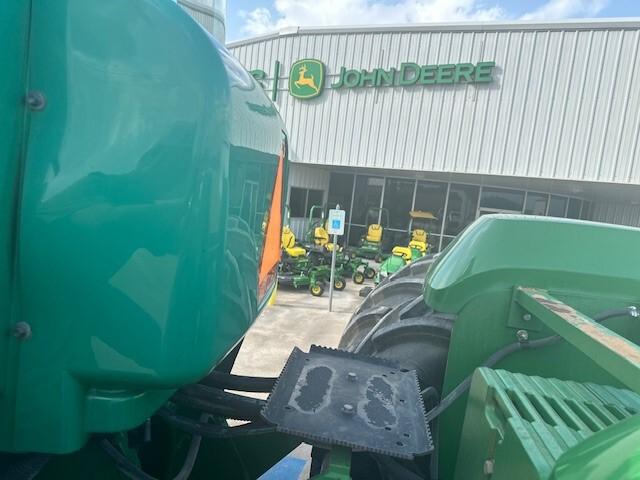 2011 John Deere 9530 Image