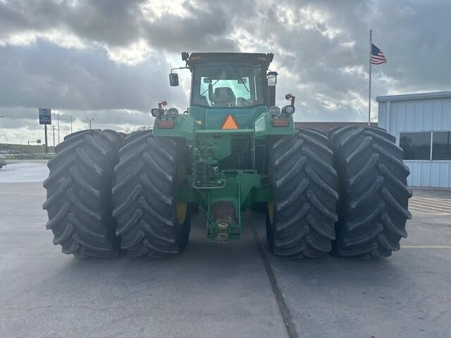 2011 John Deere 9530 Image