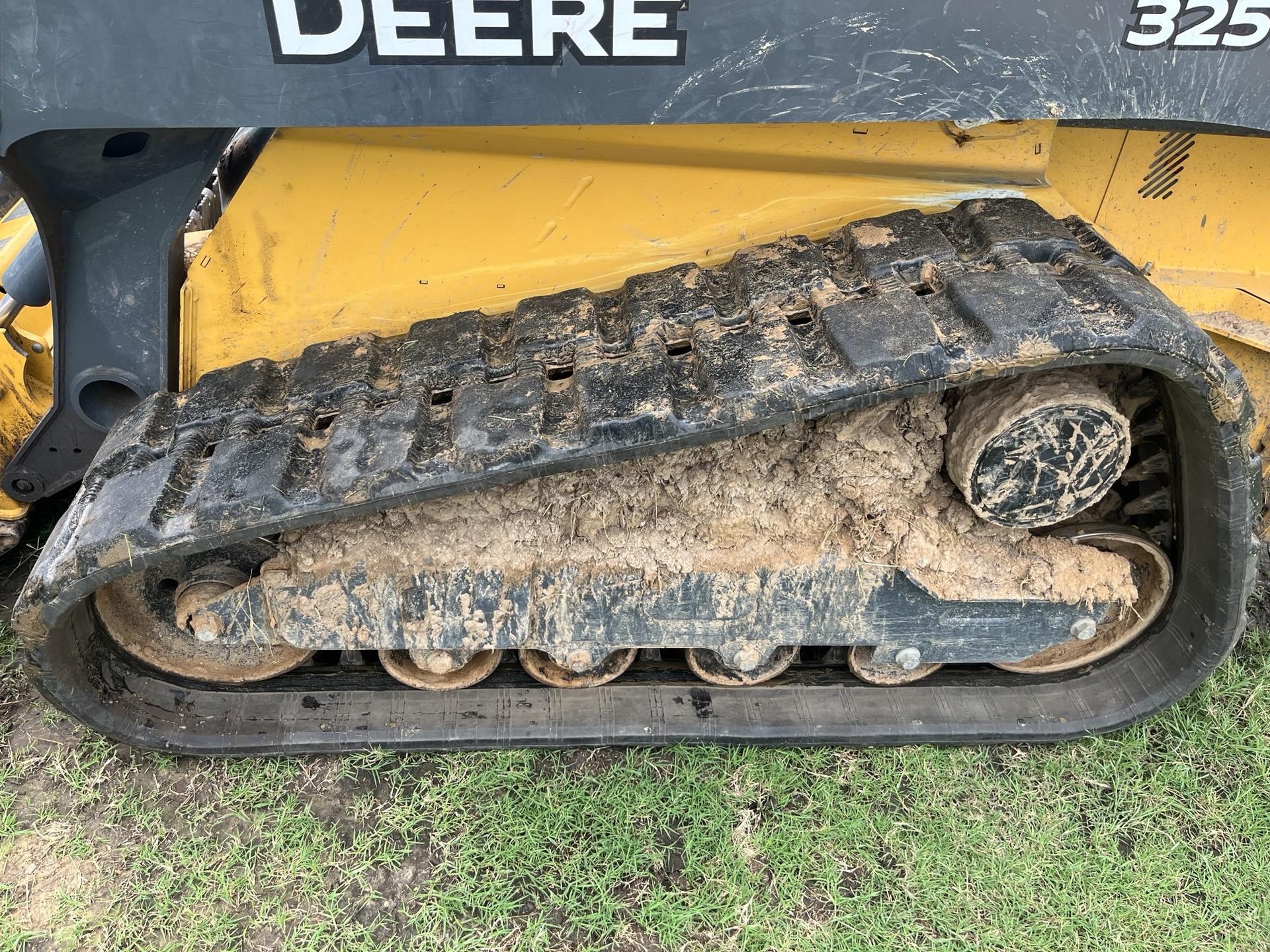 2023 John Deere 325G Image