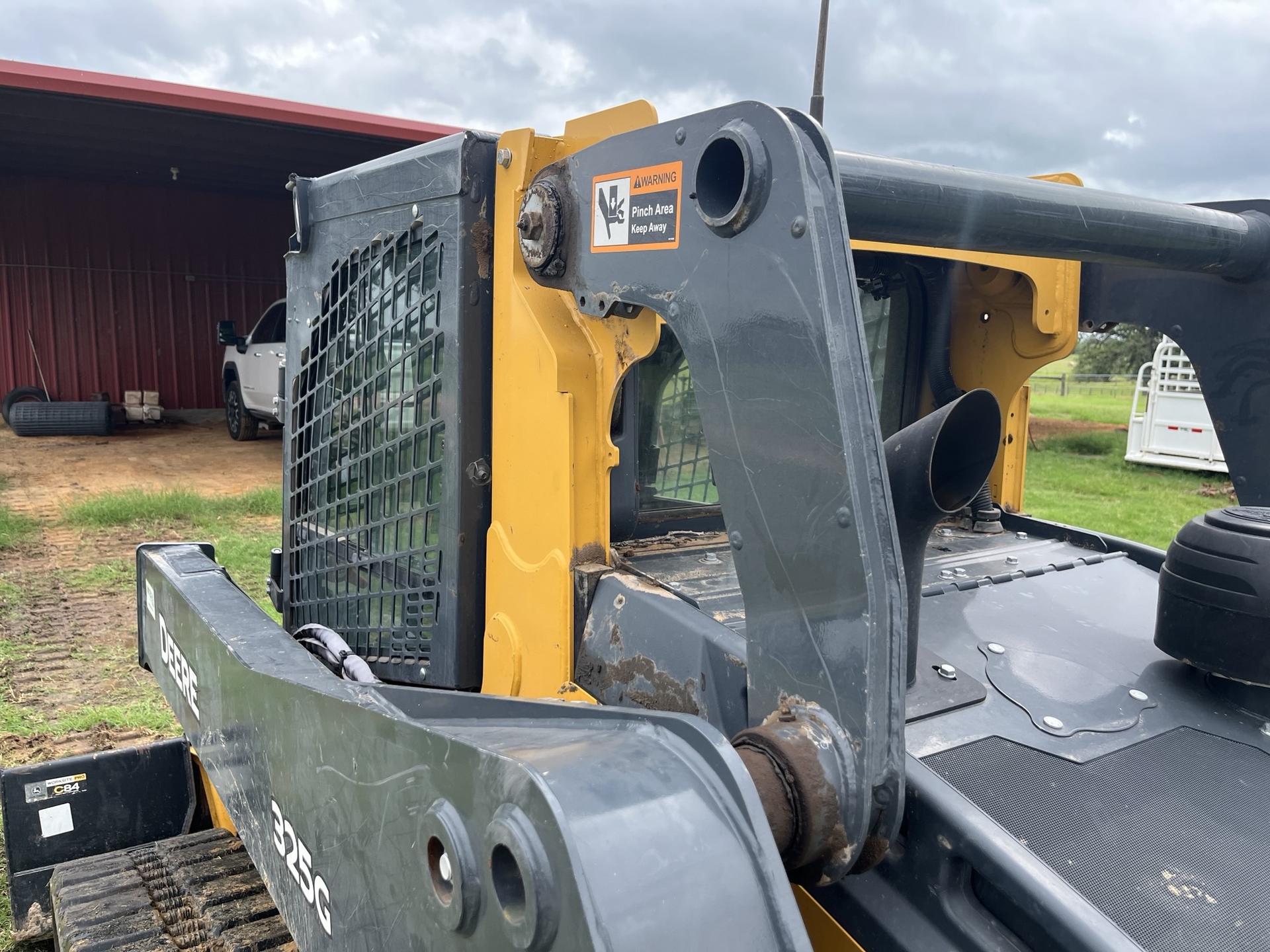 2023 John Deere 325G Image