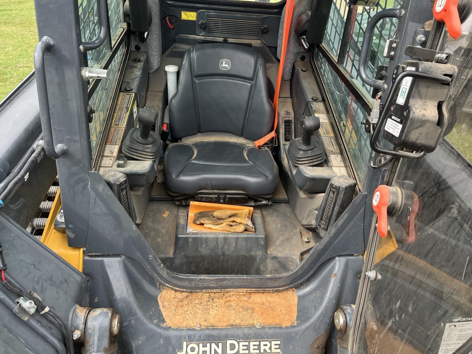 2023 John Deere 325G Image