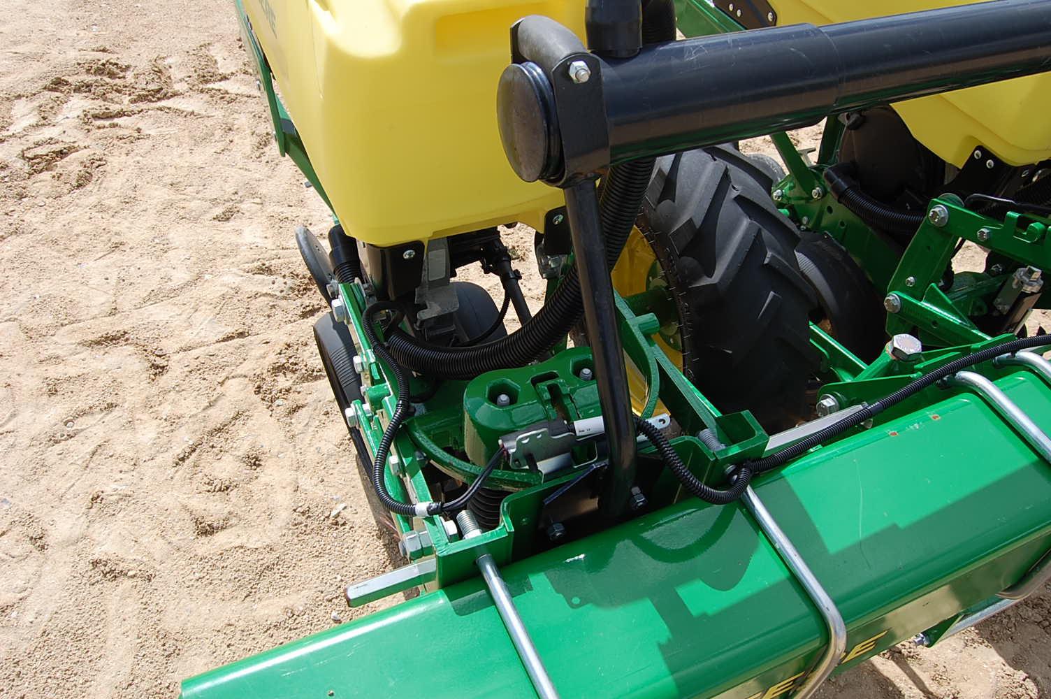 2024 John Deere 1725 Image