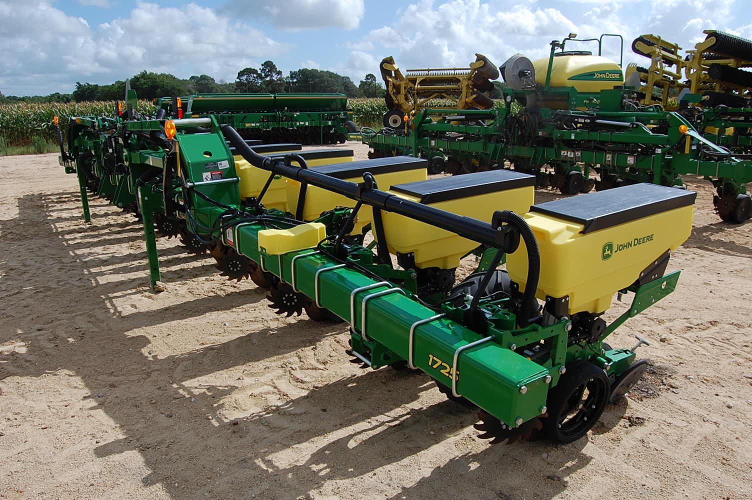 2024 John Deere 1725 Image