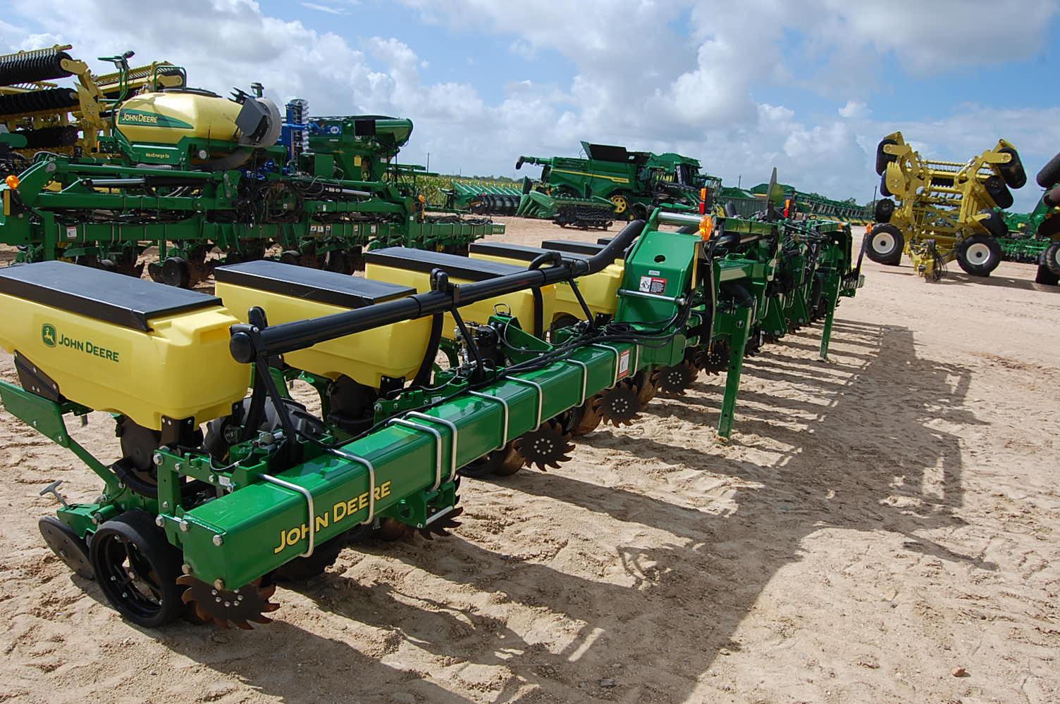 2024 John Deere 1725 Image