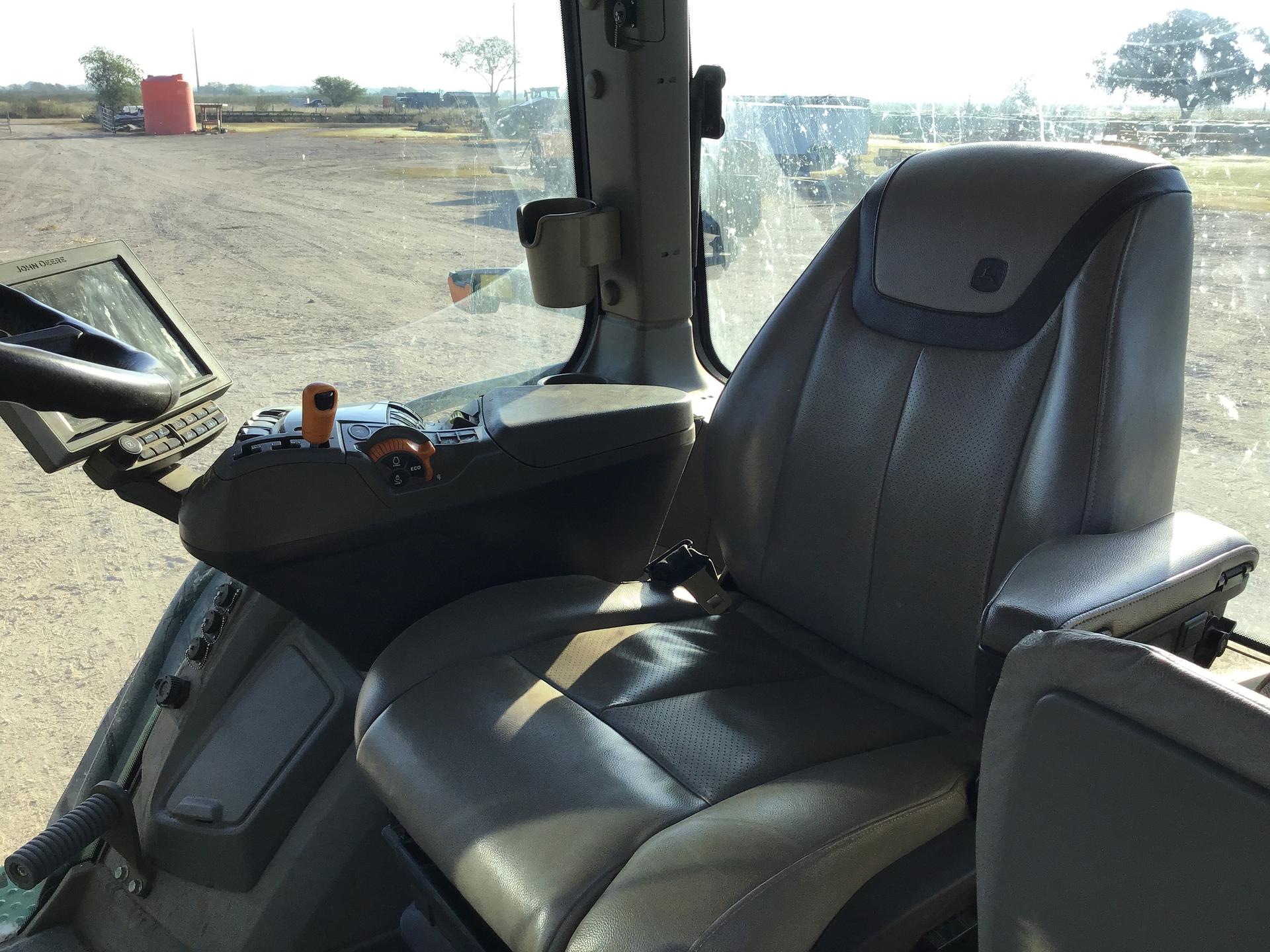 2021 John Deere 8R 230 Image