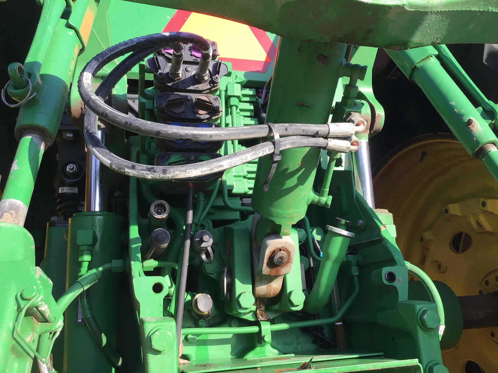 2021 John Deere 8R 230 Image