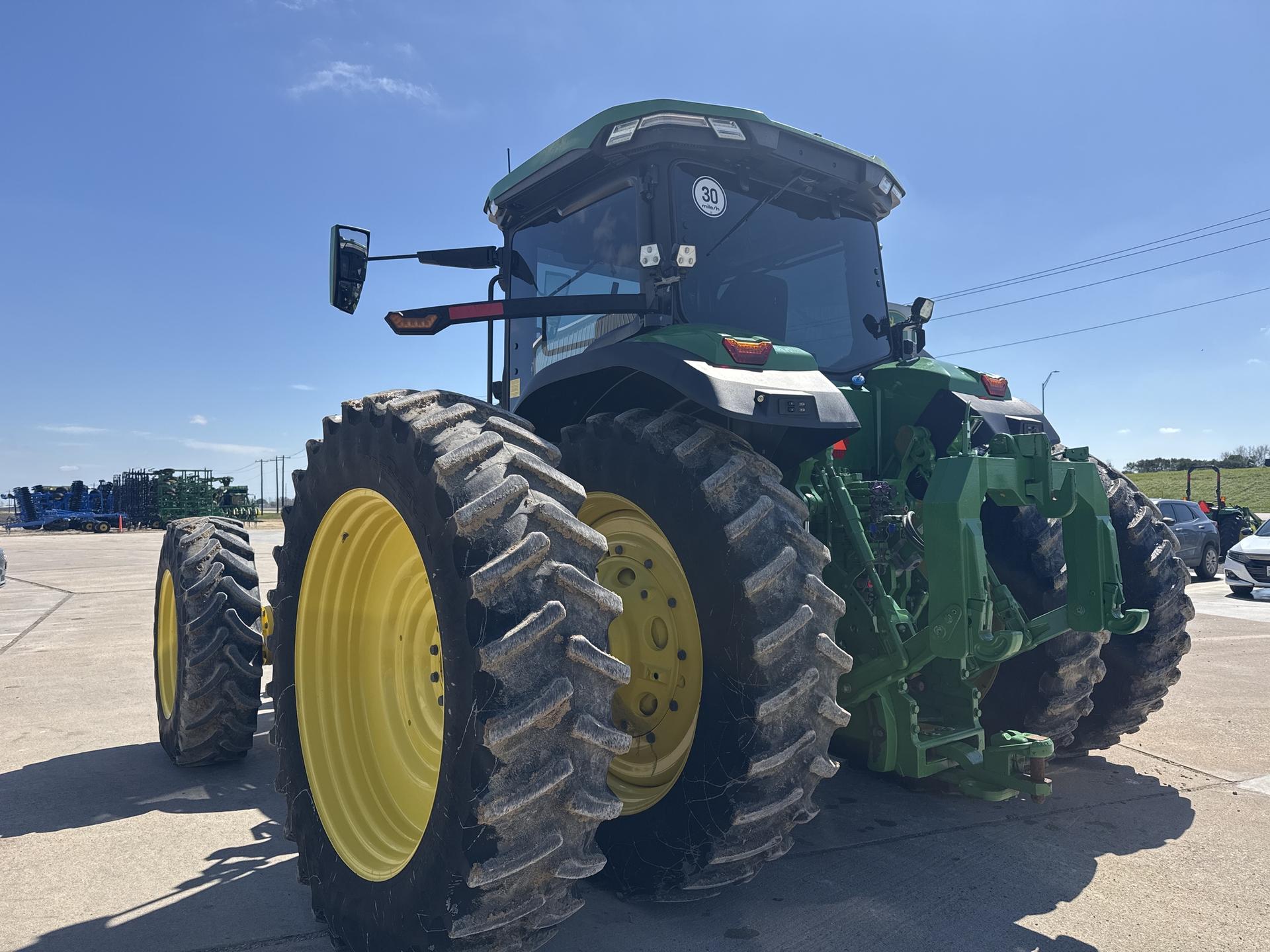 2023 John Deere 8R 310 Image