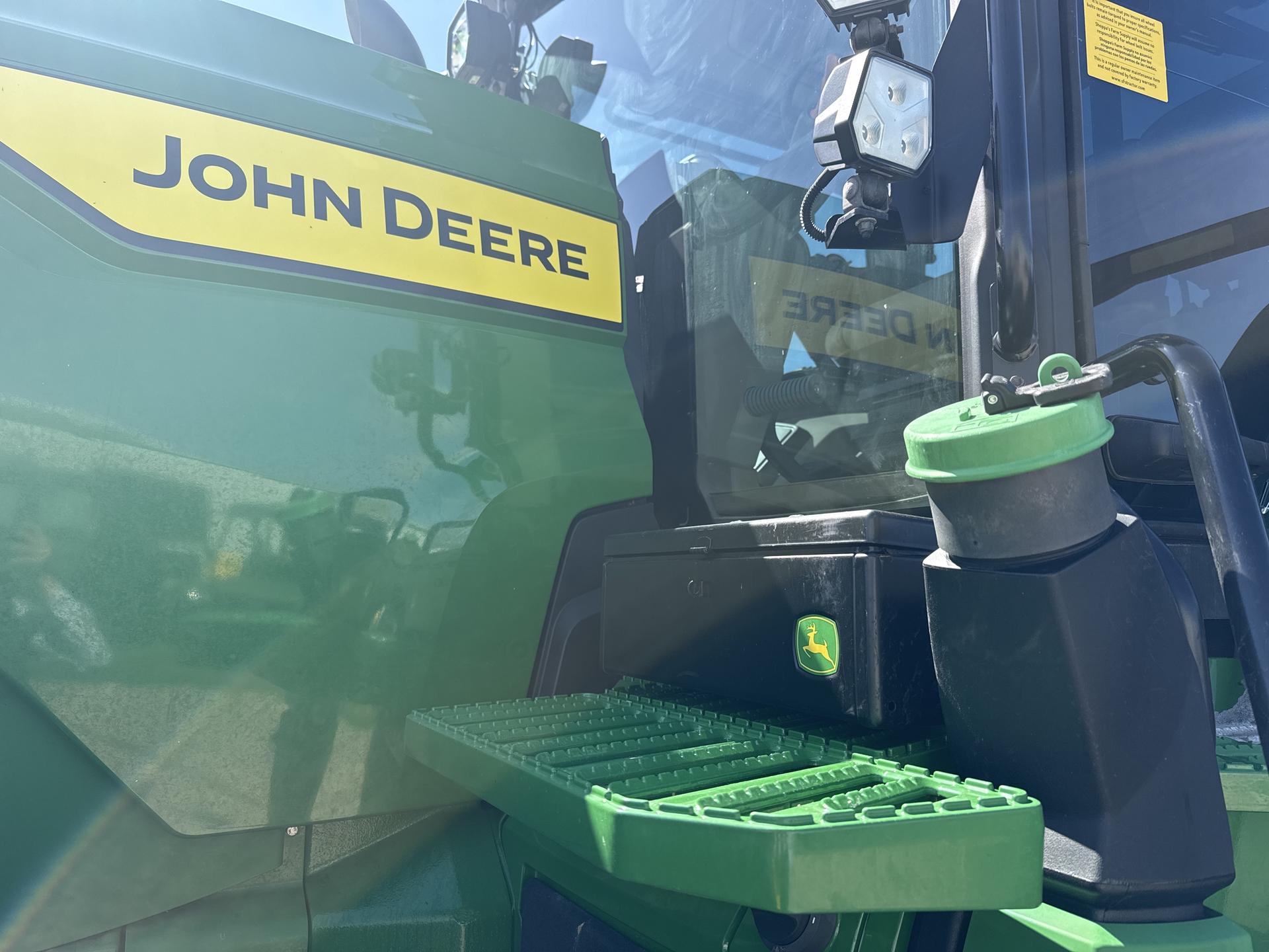 2023 John Deere 8R 310 Image