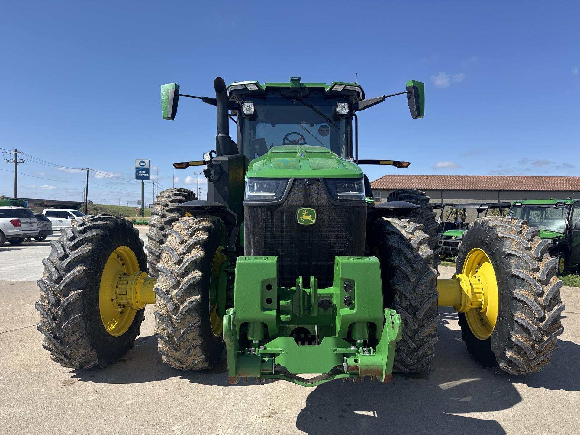 2023 John Deere 8R 310 Image