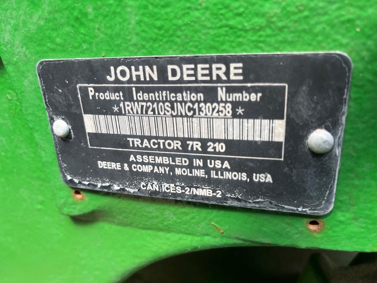 2022 John Deere 7R 210 Image