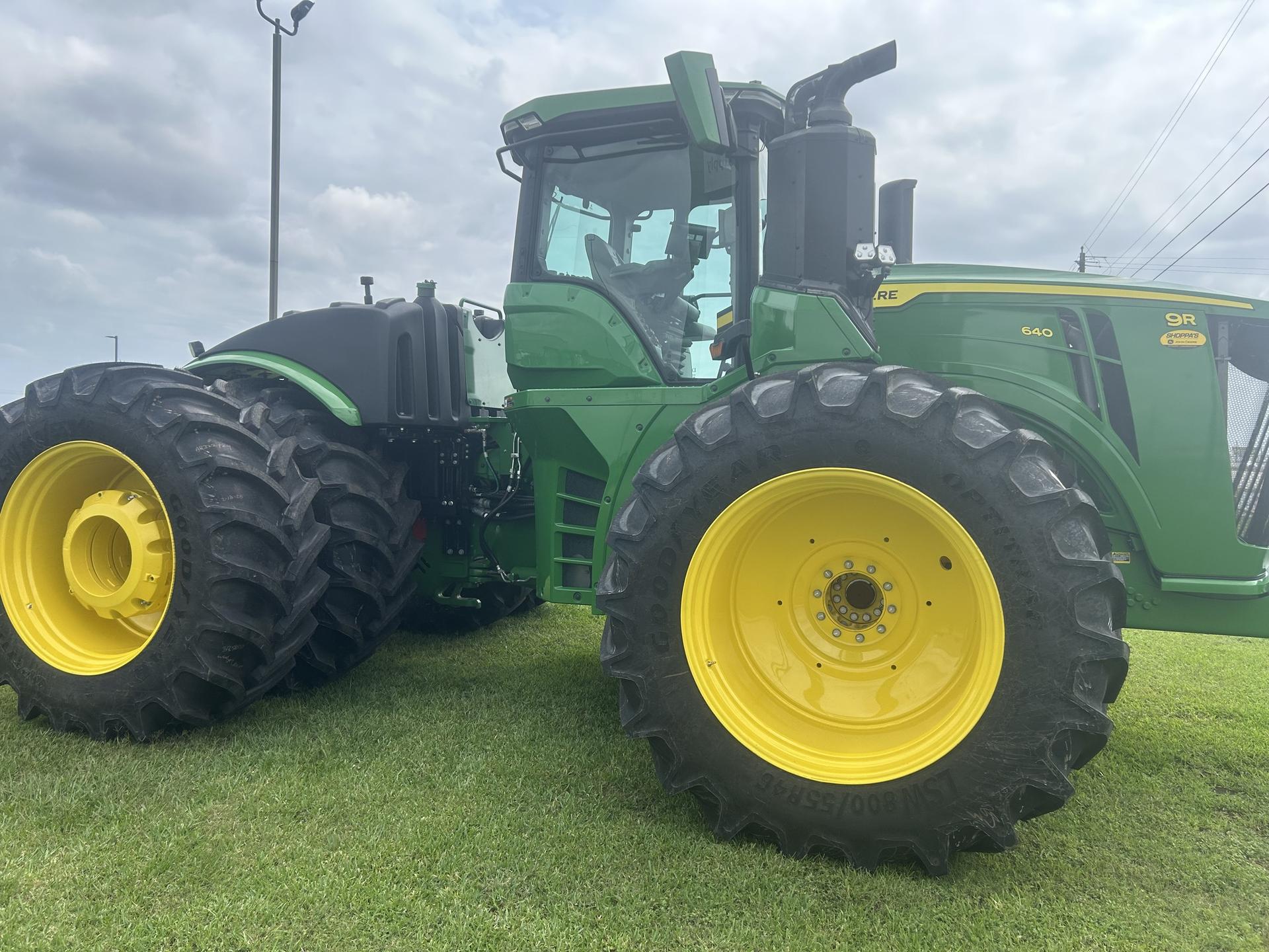 2024 John Deere 9R 640 Image