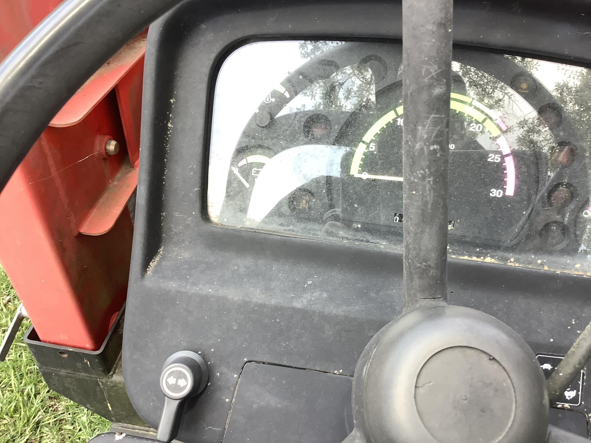2009 Massey Ferguson 2615 Image
