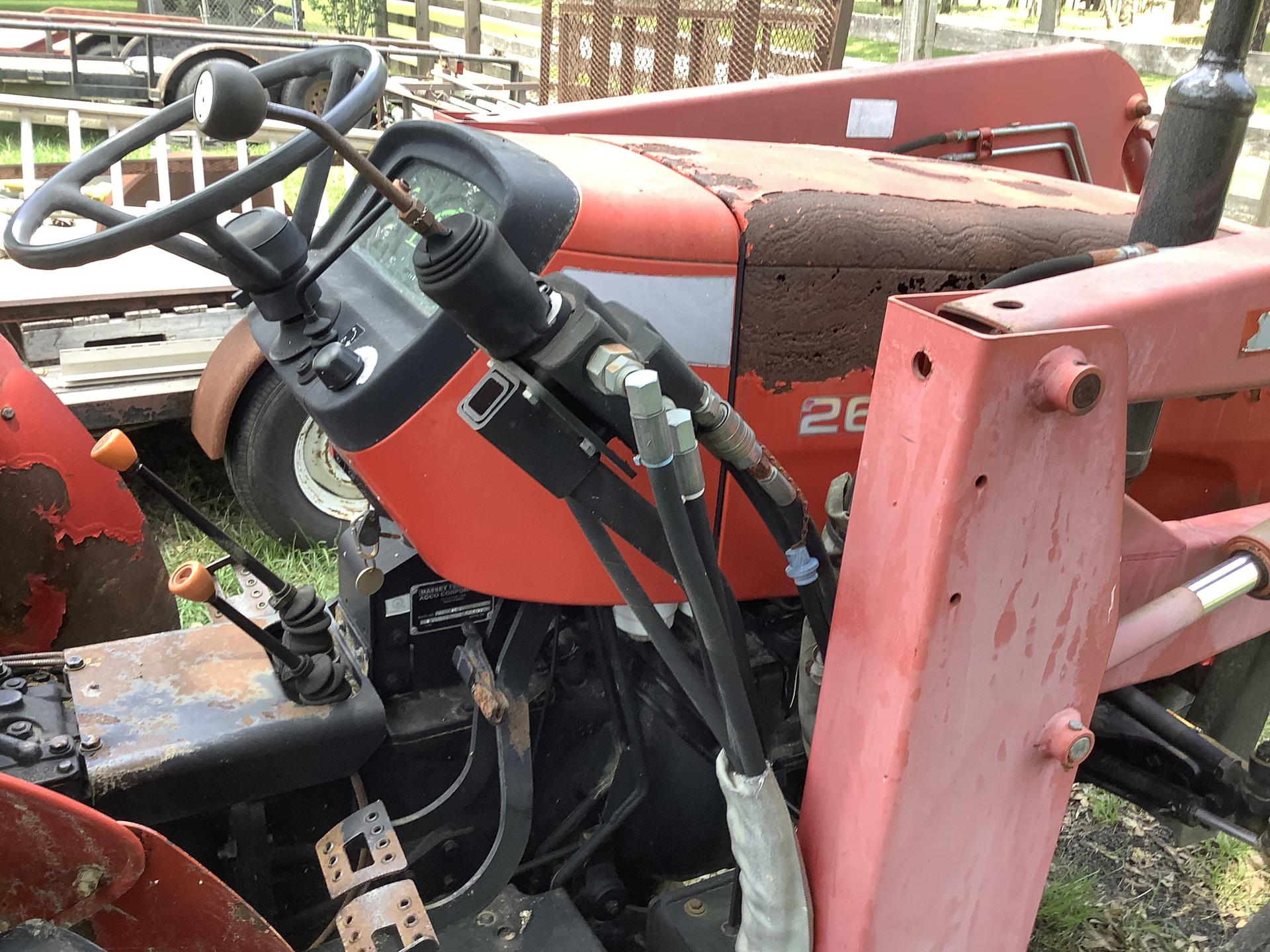 2009 Massey Ferguson 2615 Image