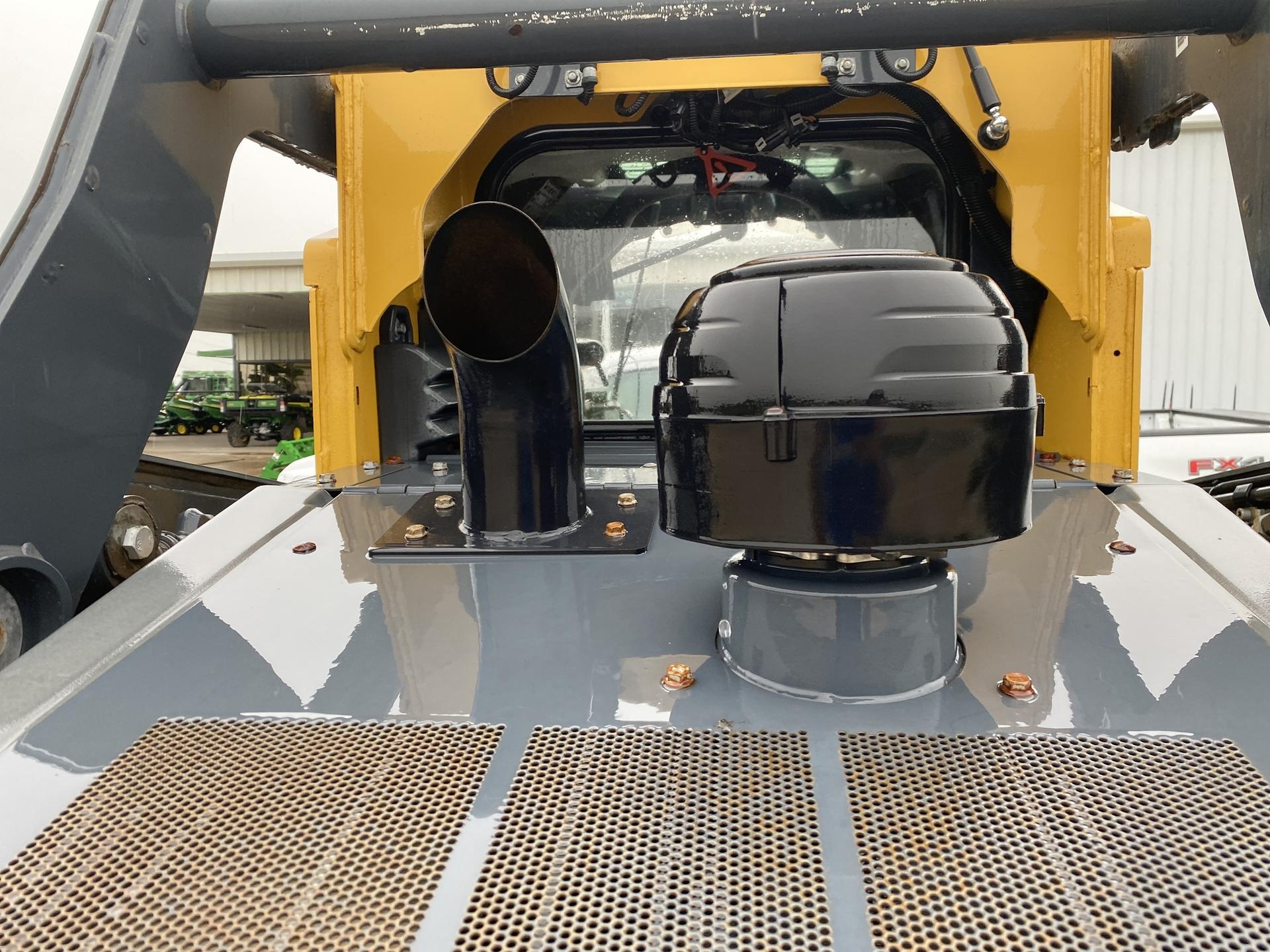 2018 John Deere 333G Image
