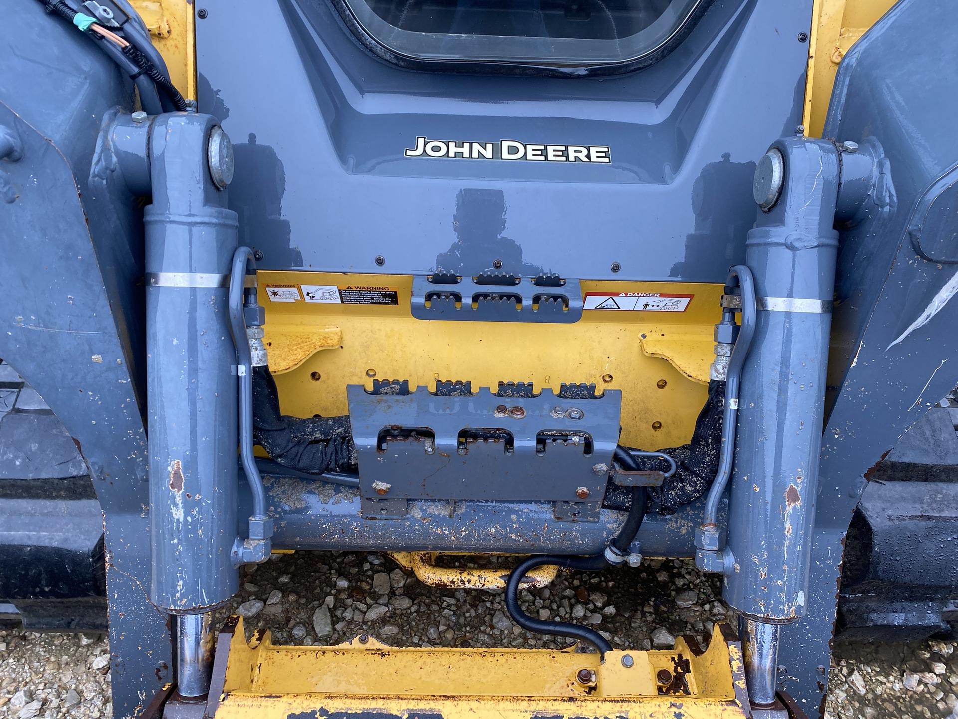 2018 John Deere 333G Image