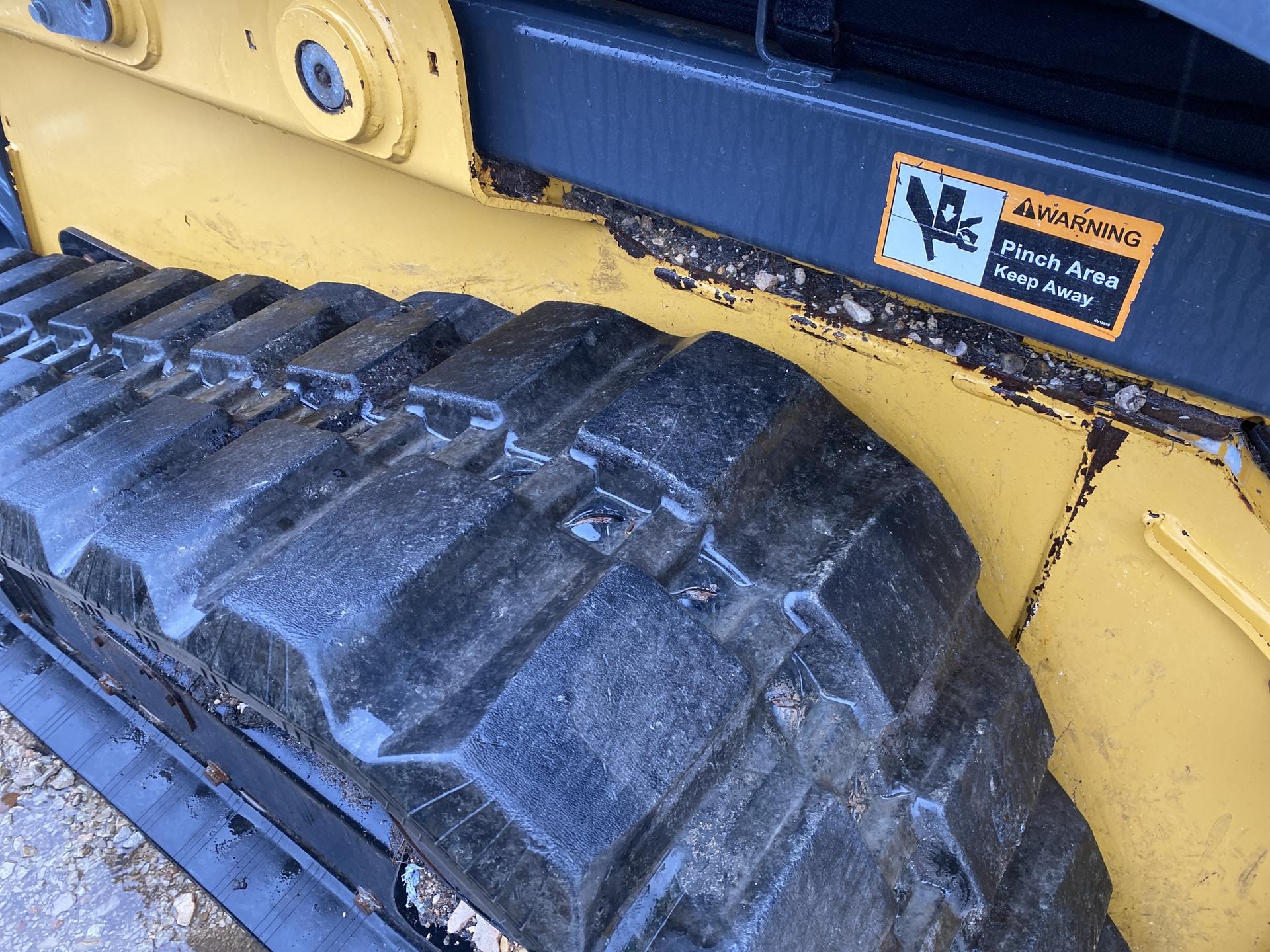 2018 John Deere 333G Image