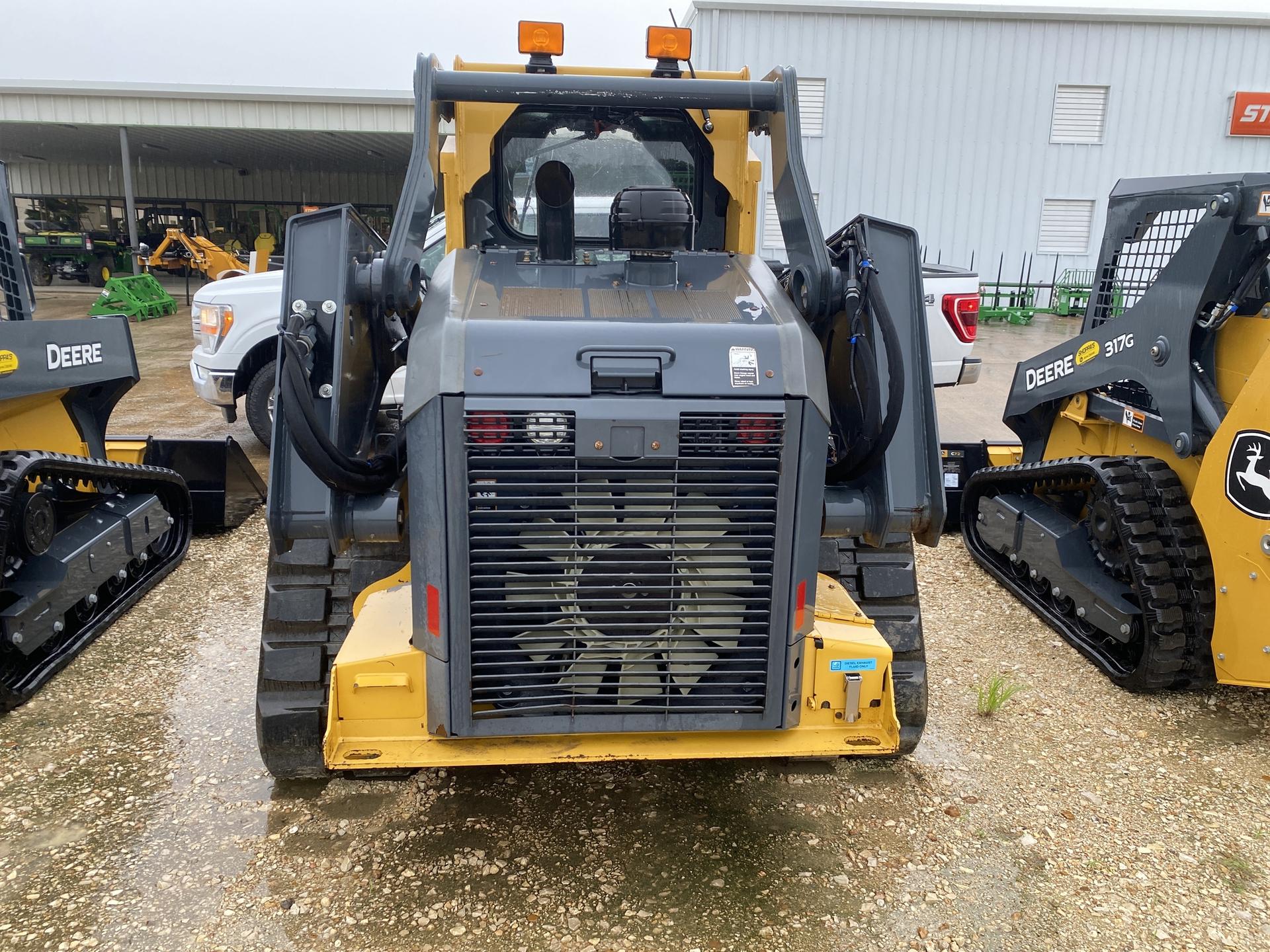 2018 John Deere 333G Image