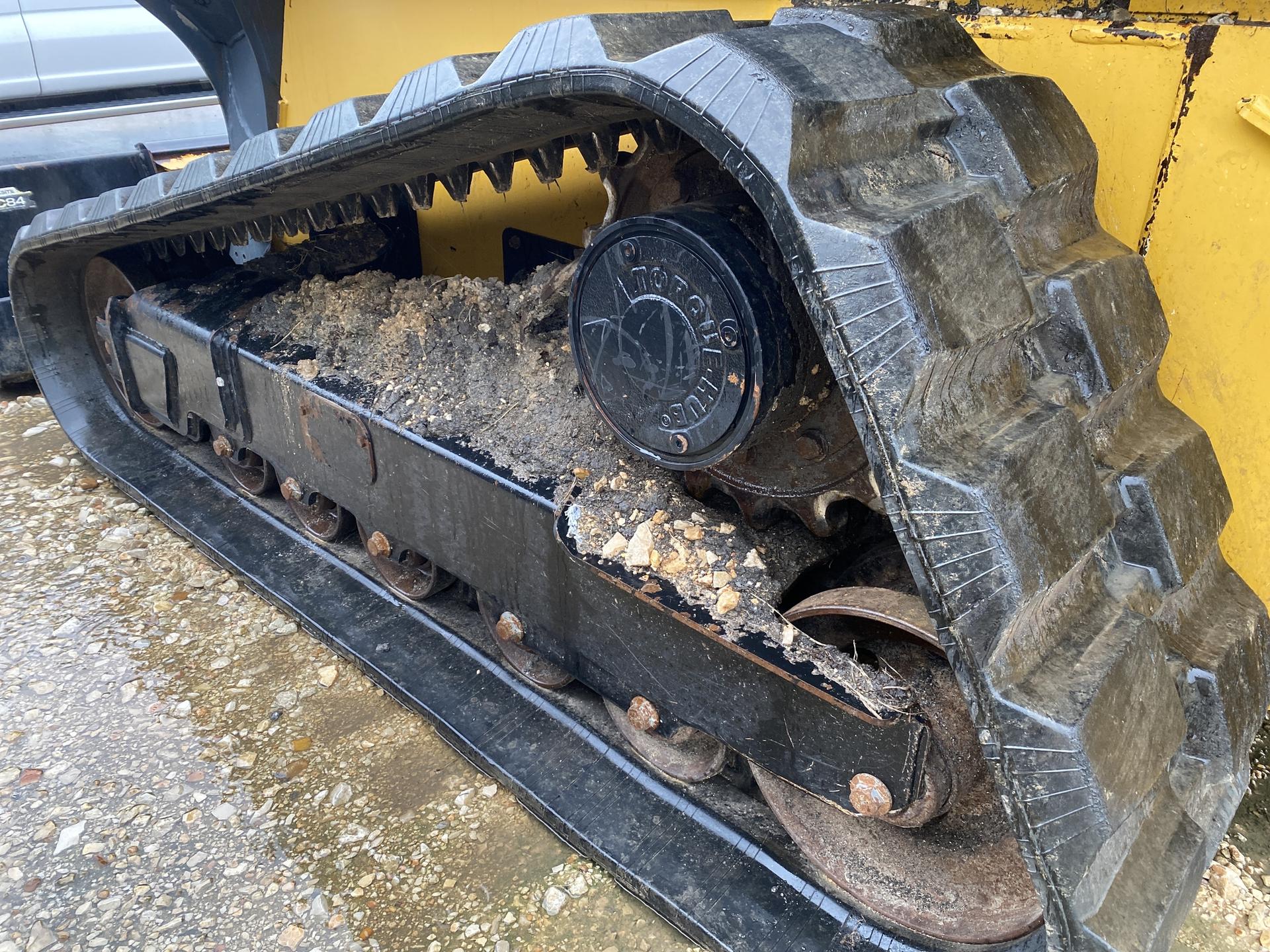 2018 John Deere 333G Image