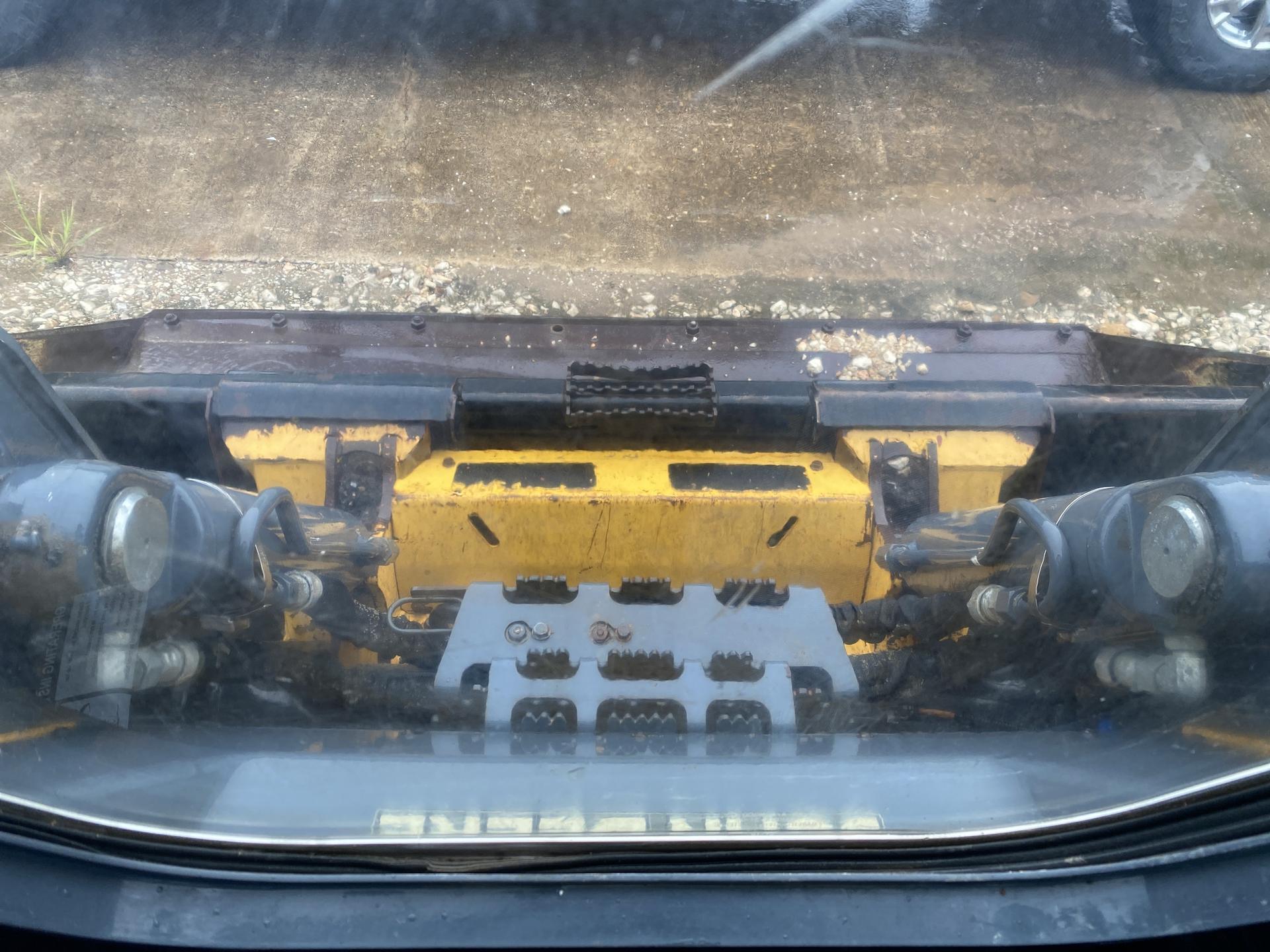 2018 John Deere 333G Image