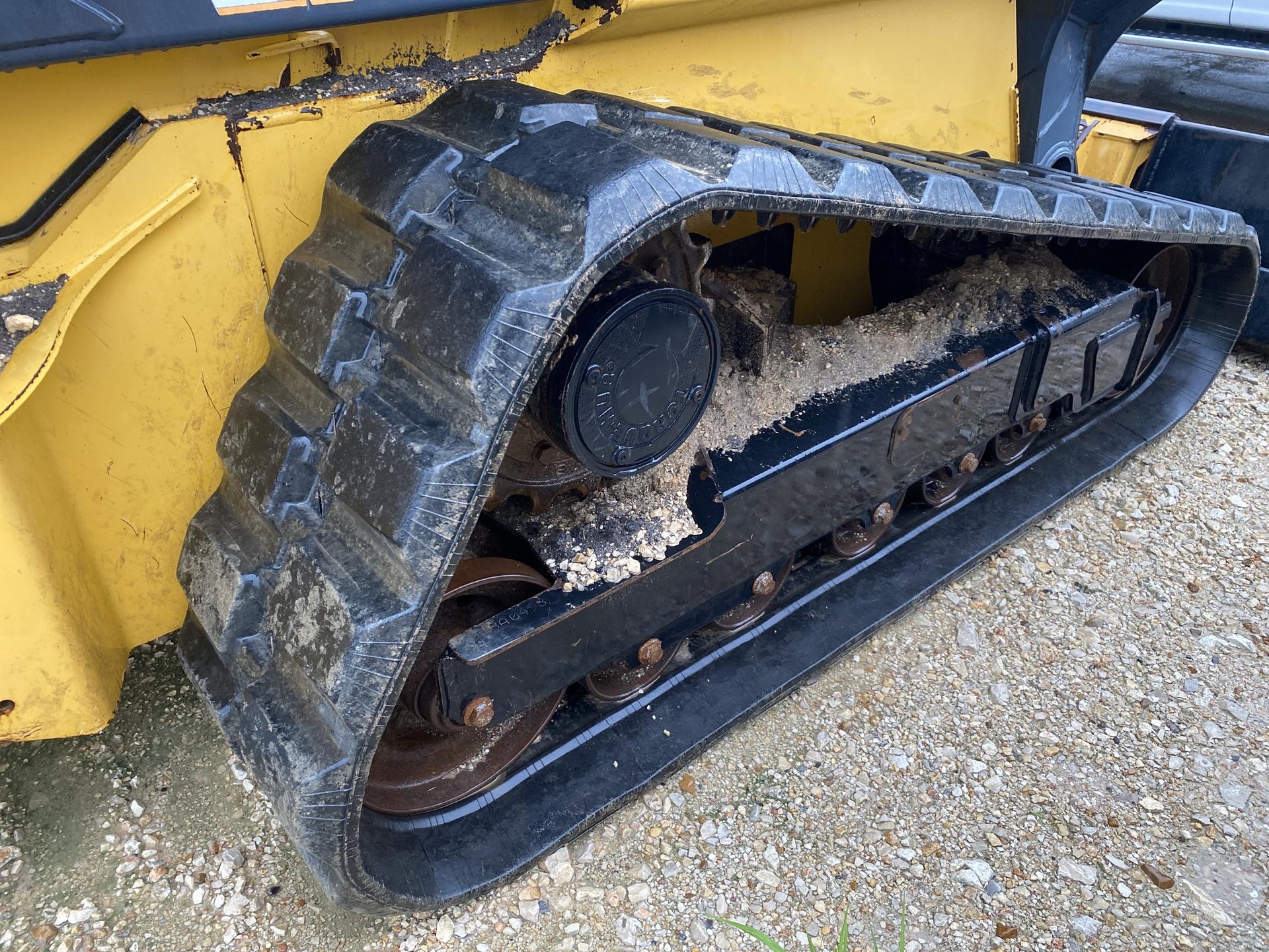 2018 John Deere 333G Image