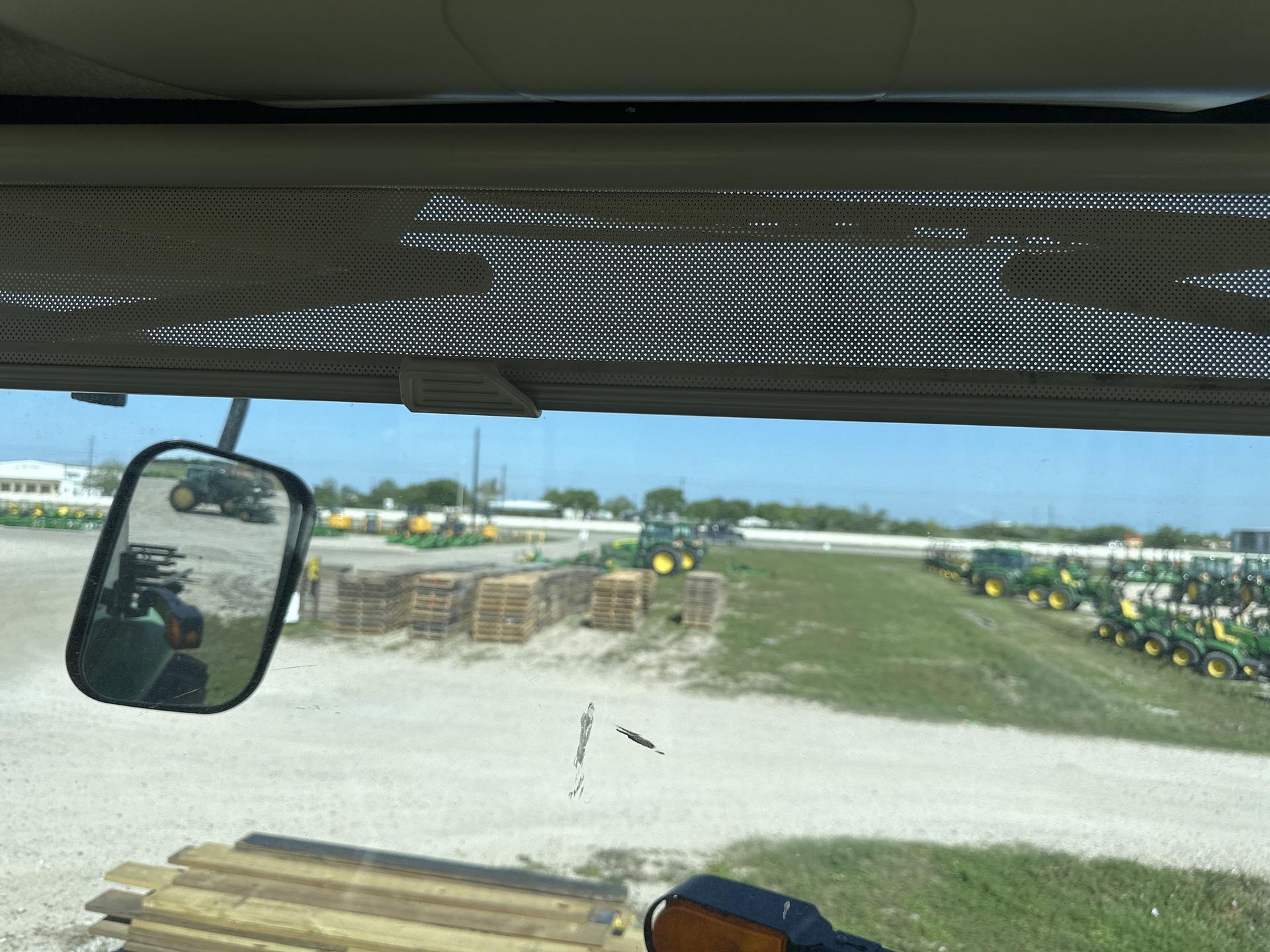 2016 John Deere 8370R Image