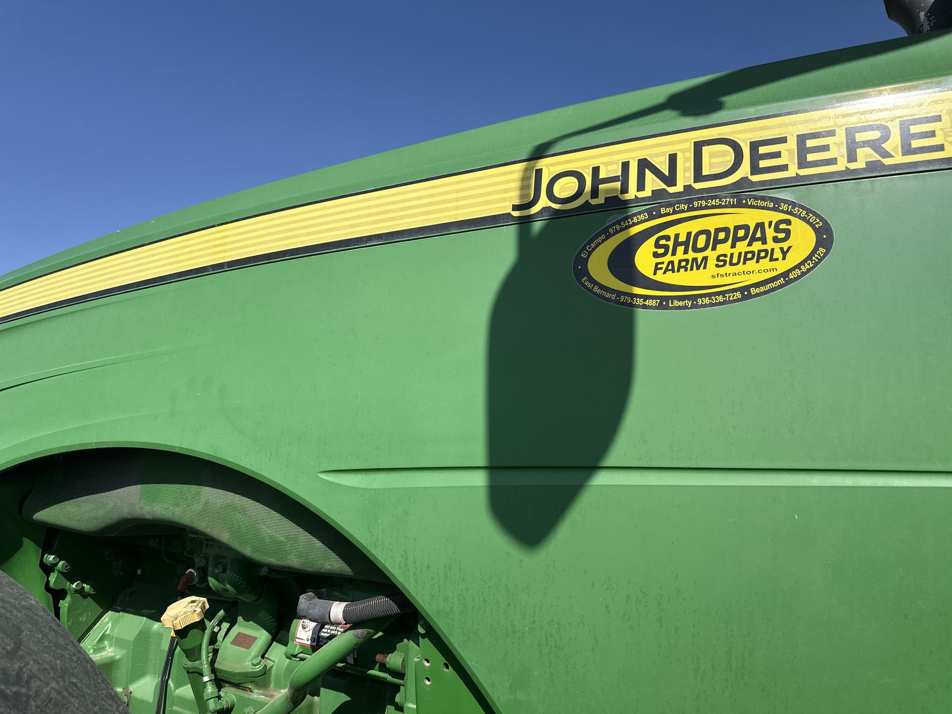 2016 John Deere 8370R Image