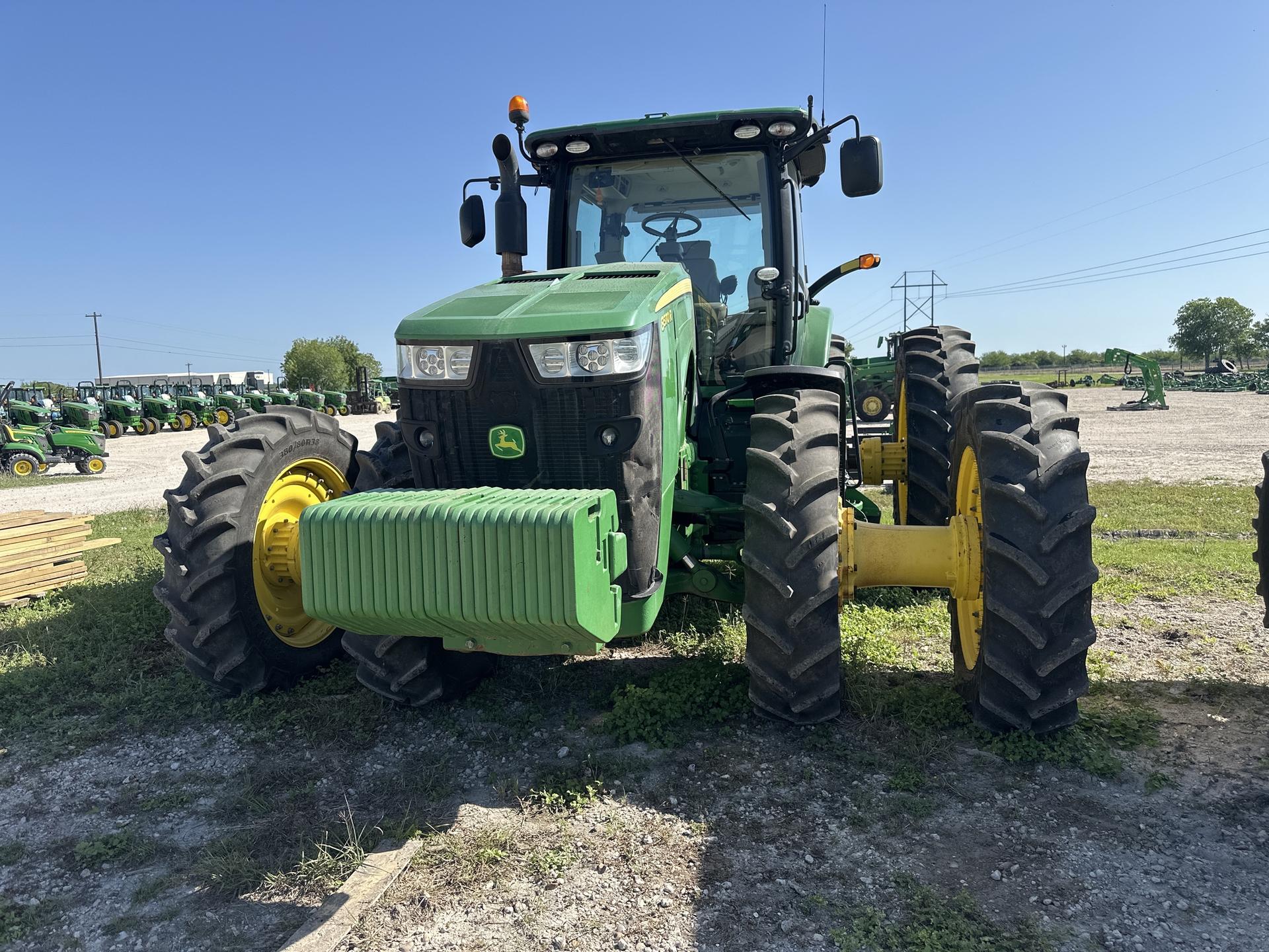 2016 John Deere 8370R Image