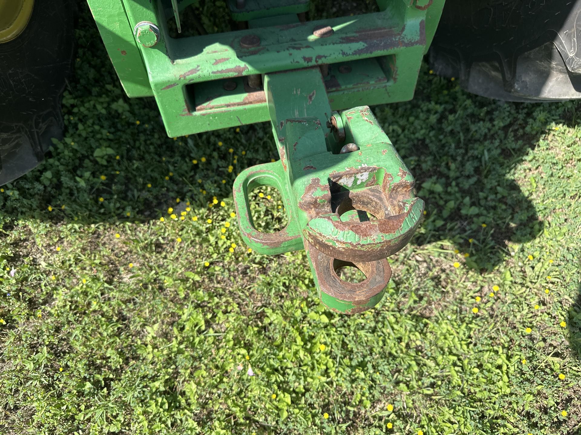 2016 John Deere 8370R Image