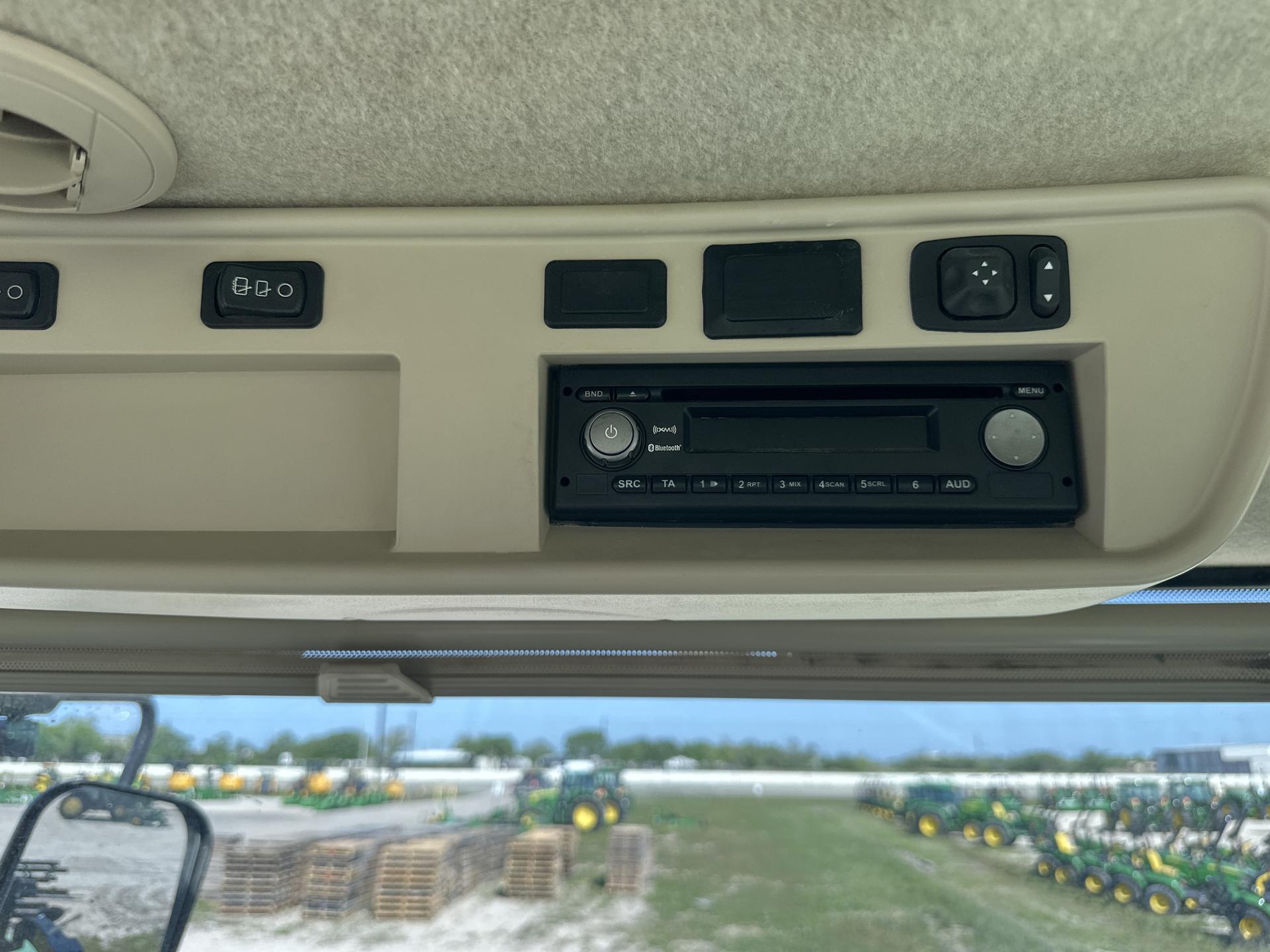 2016 John Deere 8370R Image
