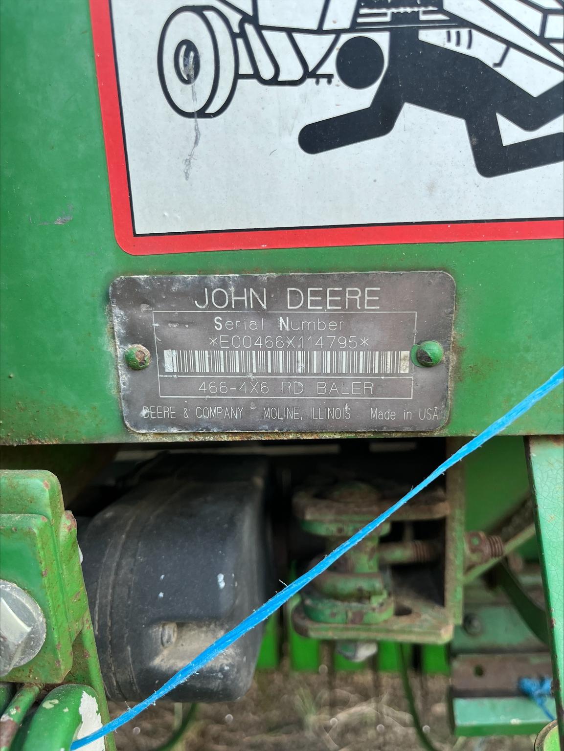 1997 John Deere 466 Image